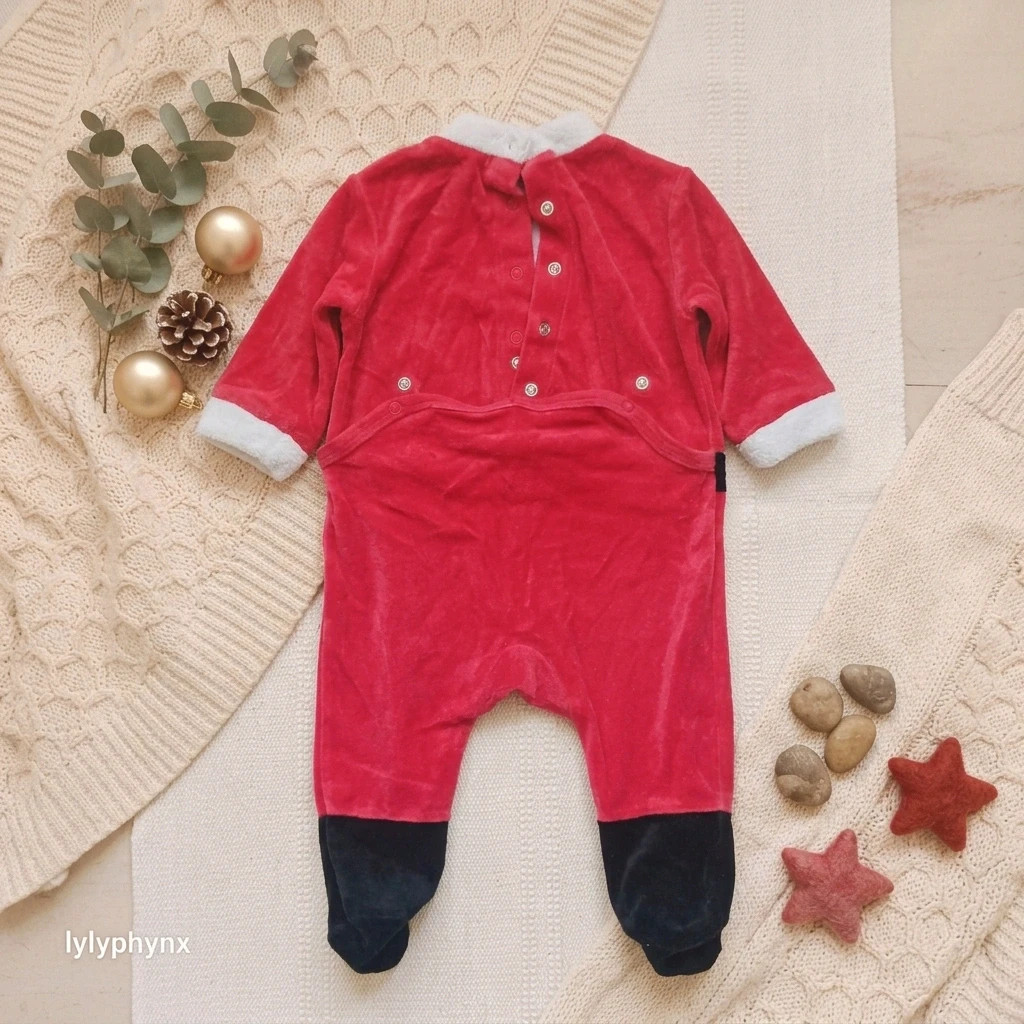 Pyjama combinaison Père Noël bébé en velours rouge 9 mois – Kiabi – taille 9-12 mois / 74 cm 2