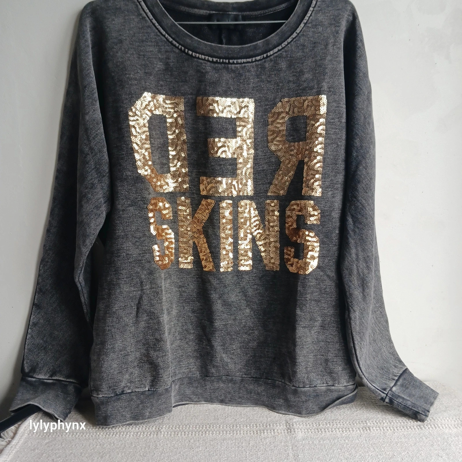 sweat gris délavé Redskins sequins dorés – Redskins – taille M / 38 / 10 2
