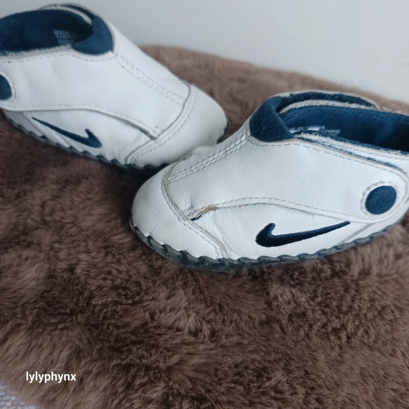 👟 Chaussures bébé Nike blanc et bleu marine – Nike – taille 18 2