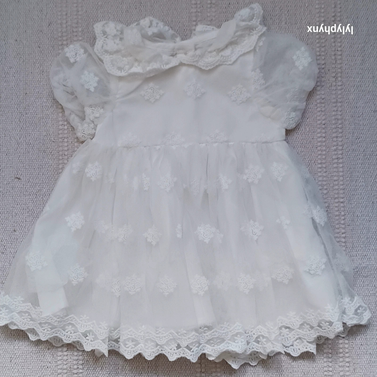 Robe de fête blanche bébé fille C&A 2-3M - Comme neuve – C&A – taille 1-3 mois / 56 cm 2