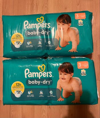 Couches Pampers
