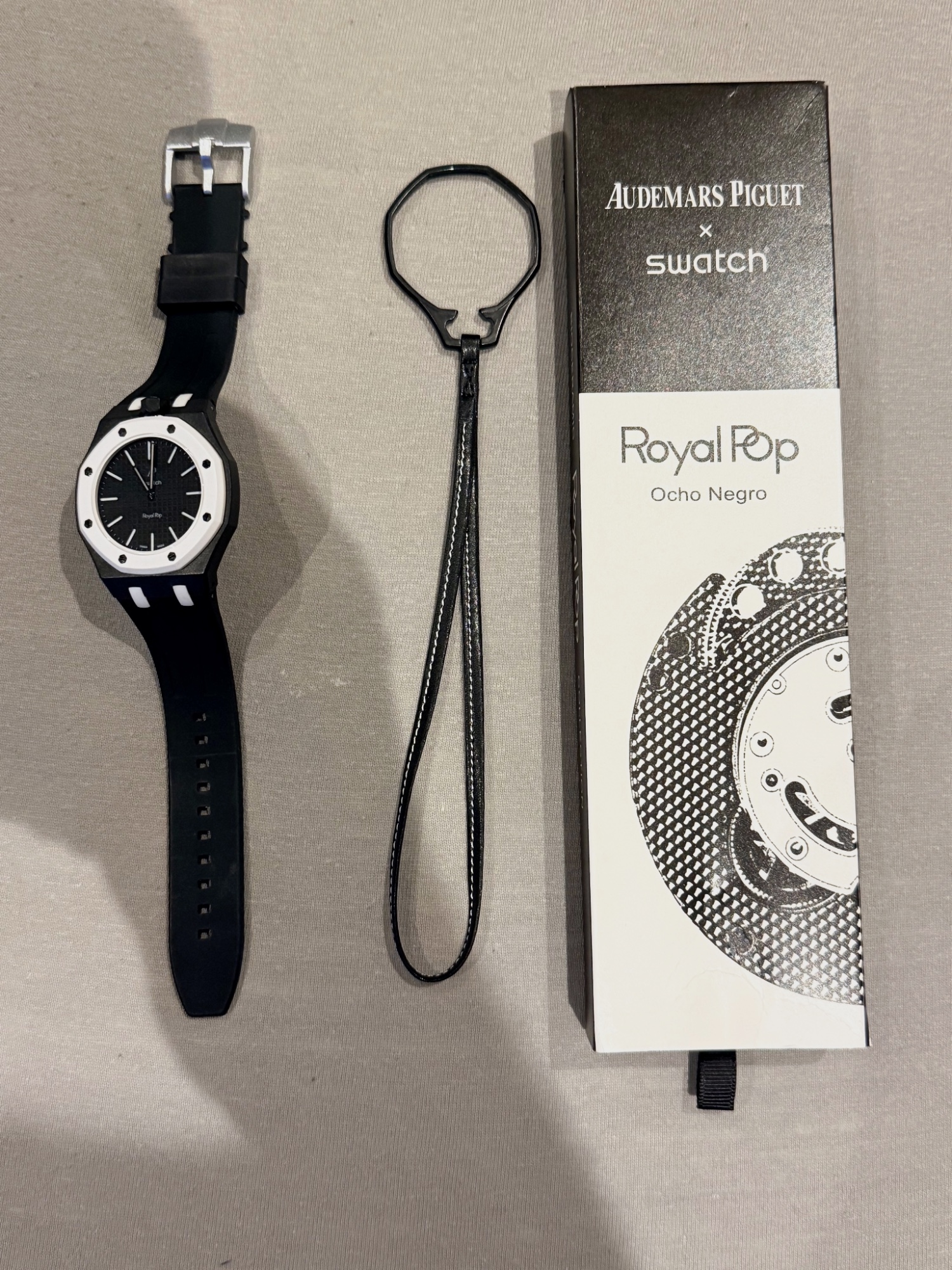Montre Swatch x Audemars Piguet Royal Pop Ocho Negro