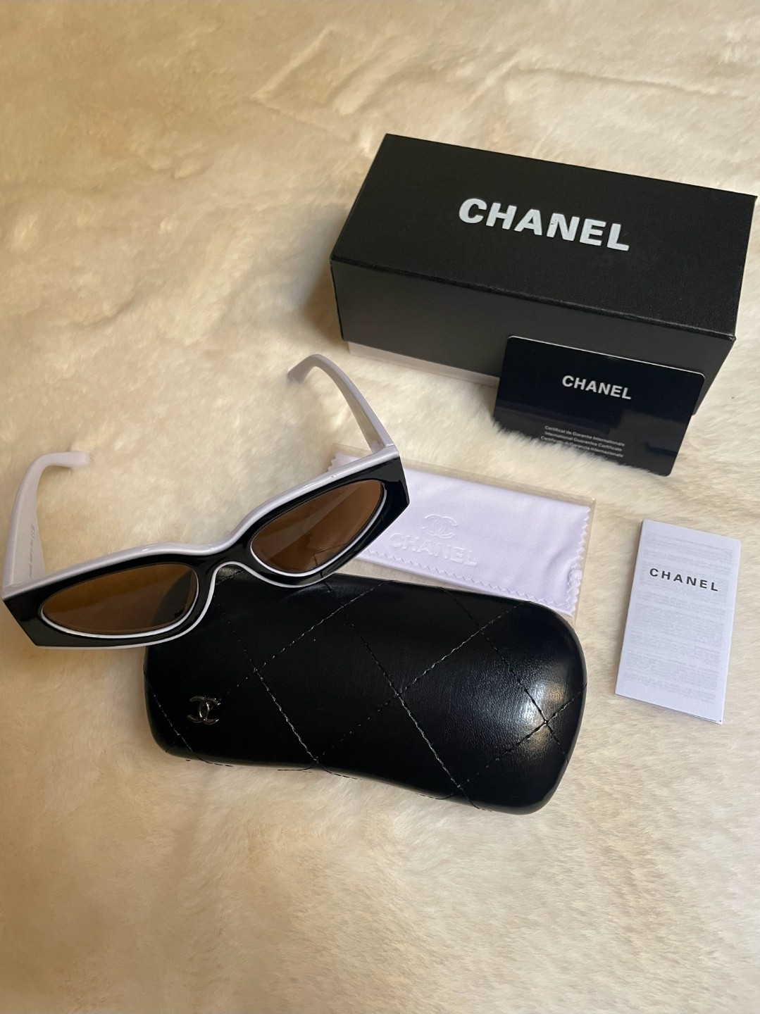 Lunette de Soleil Chanel
