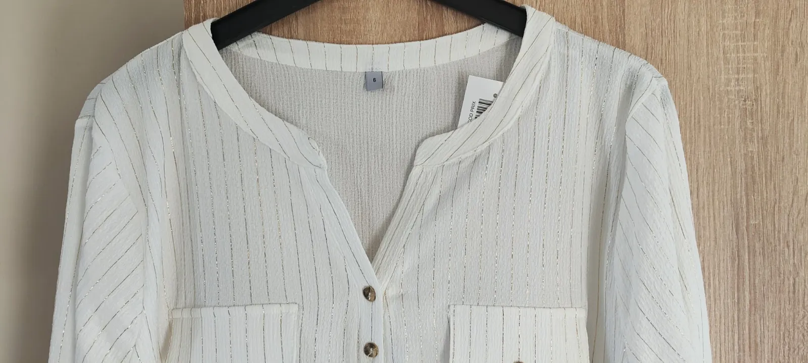 Chemise blanche /fin fils doré fluide . – sans marque – taille XXL 2