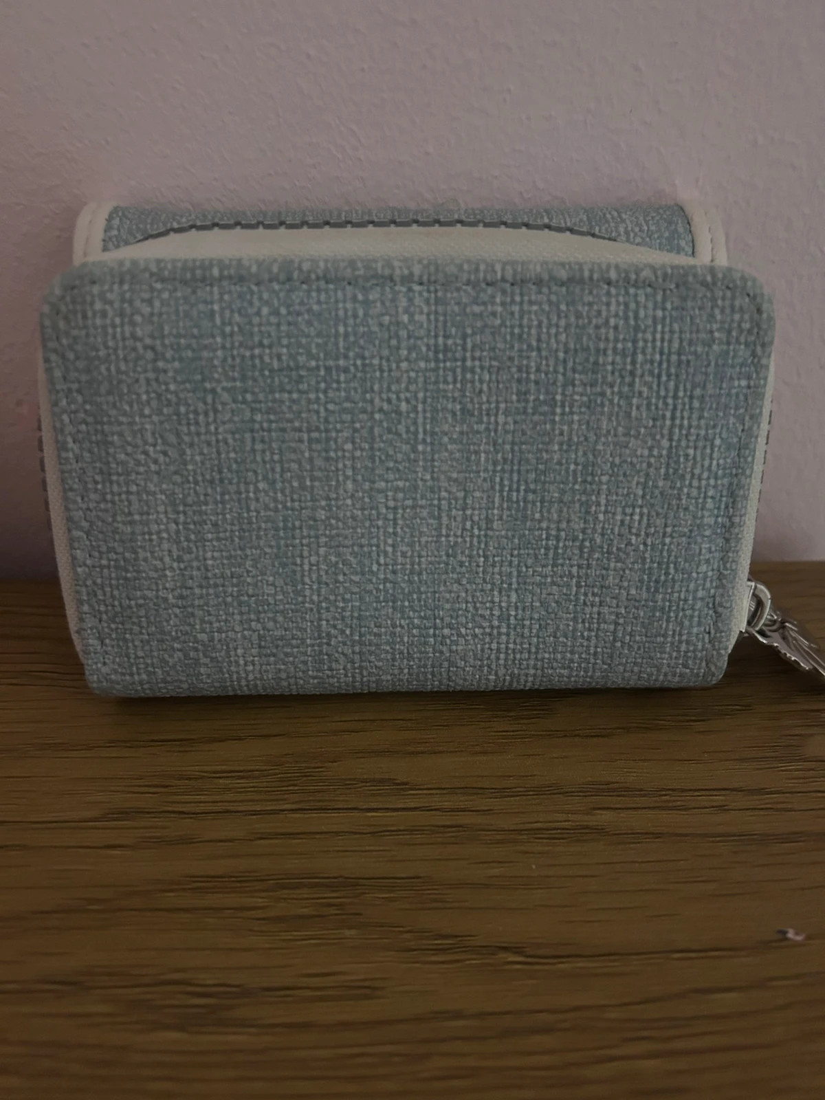 Pequeña cartera de Stitch – Primark 4