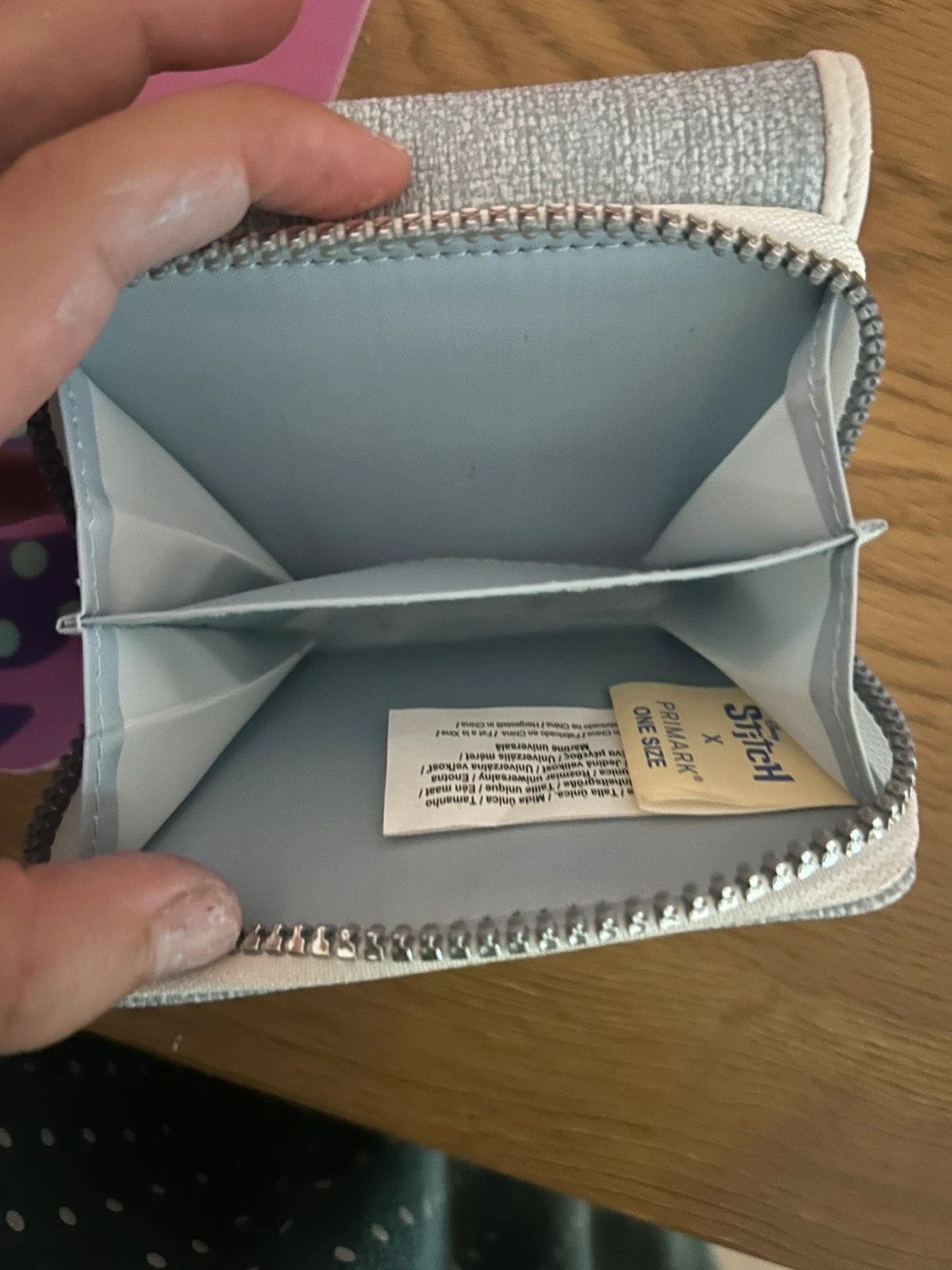 Pequeña cartera de Stitch – Primark 3