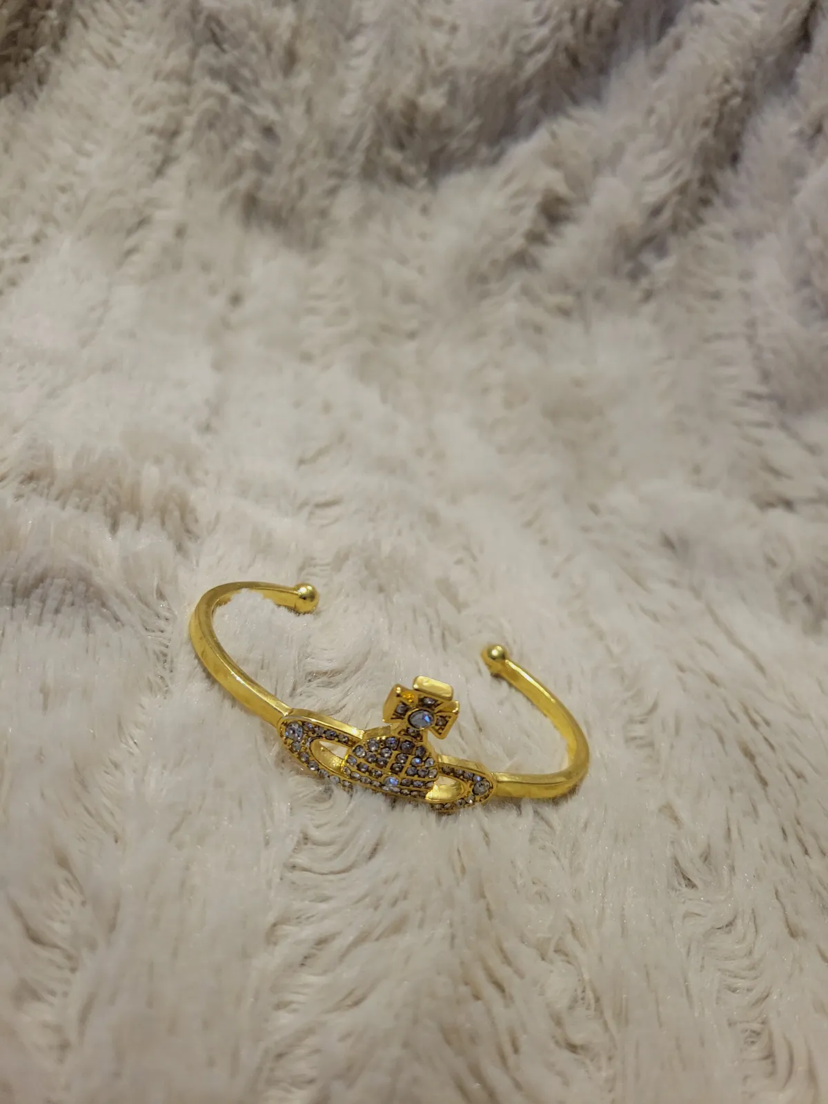 Bracelet jonc doré style Vivienne Westwood avec strass – Vivienne Westwood – taille Taille unique 3