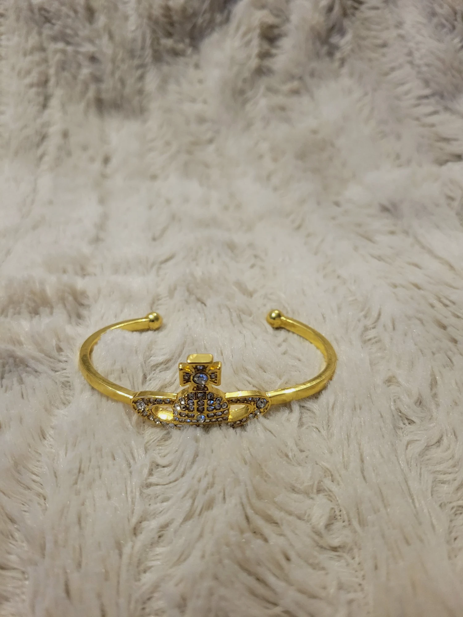 Bracelet jonc Vivienne Westwood doré strass