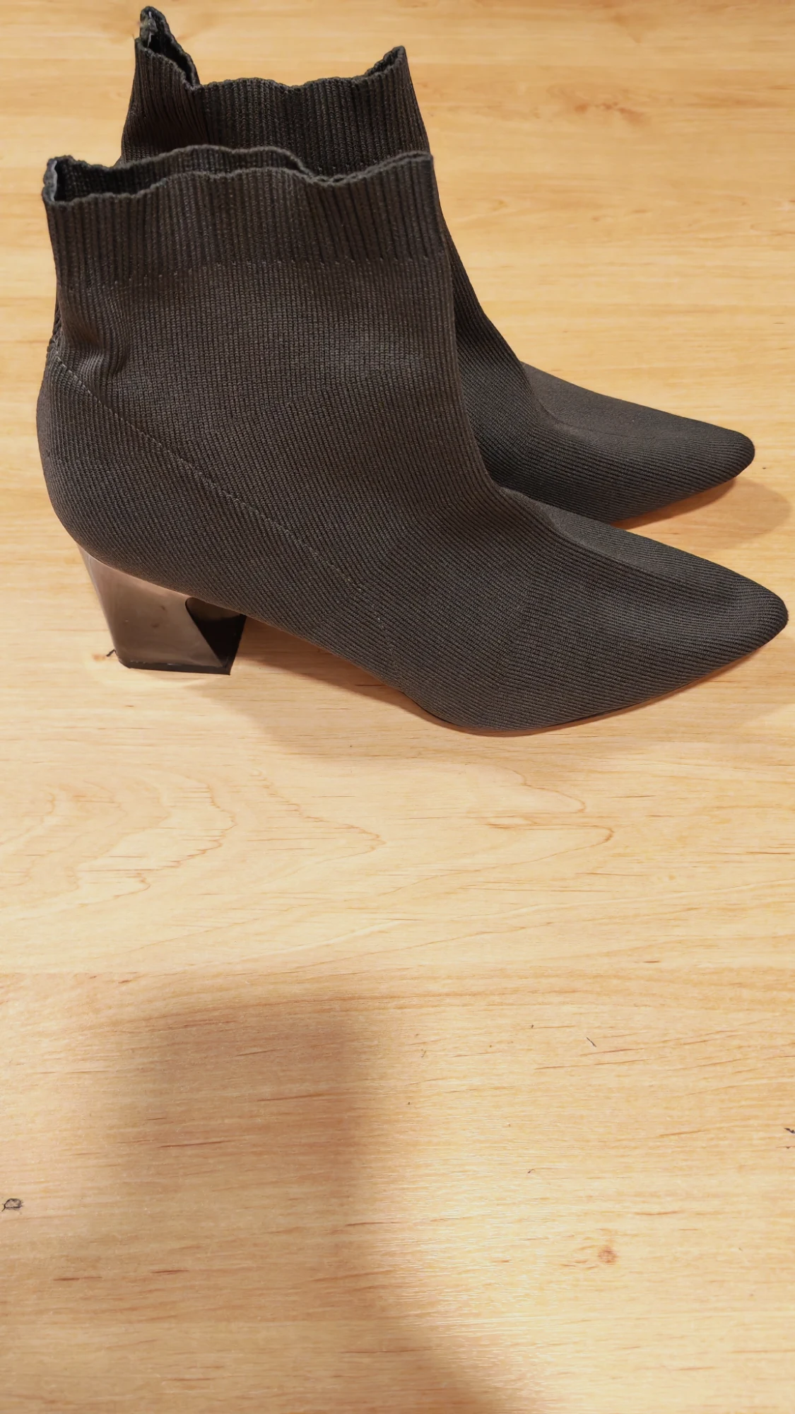 Bottines chaussettes noires à talons
