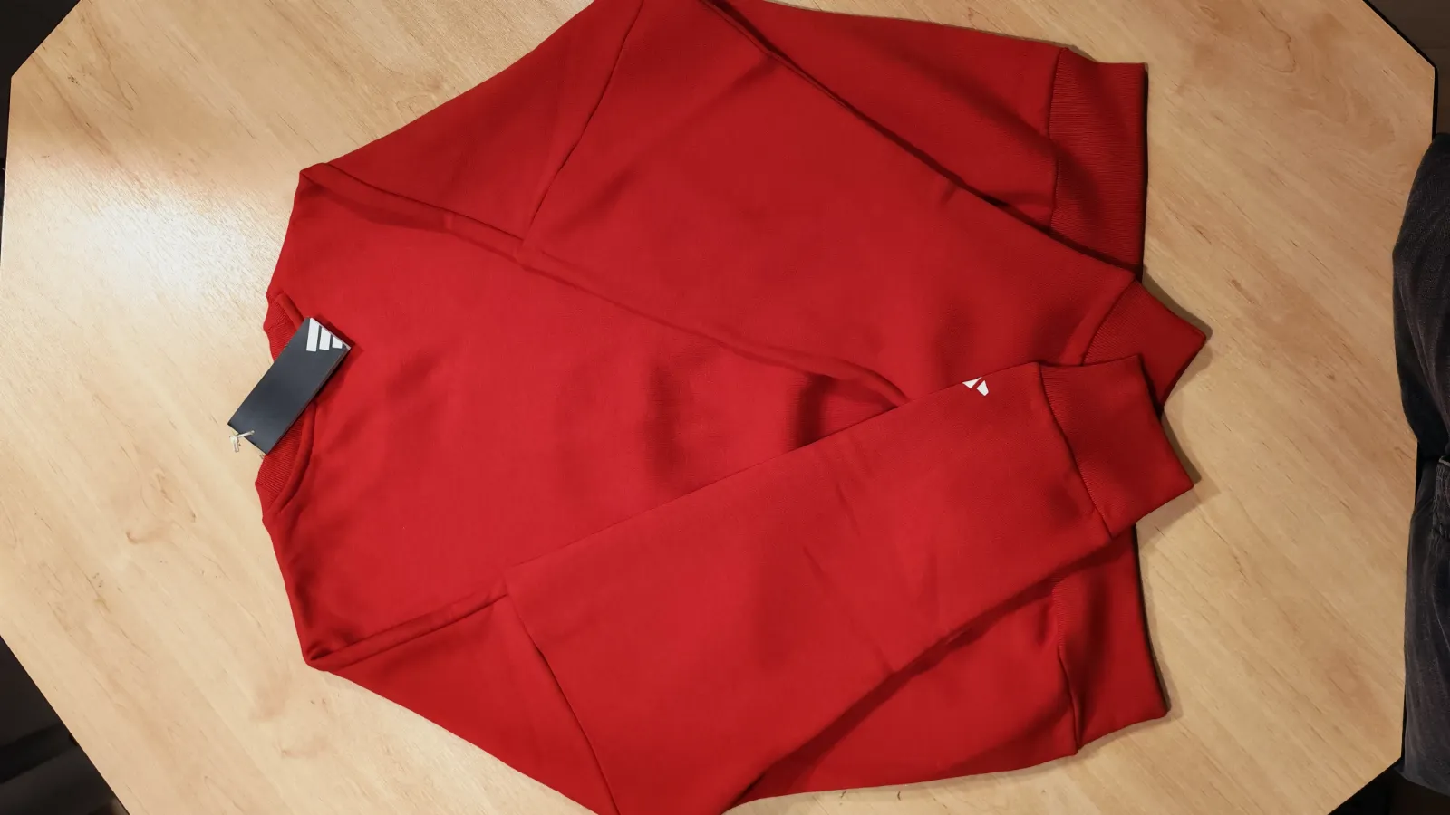 Sweat-shirt rouge Adidas Three Stripes Studio neuf – Adidas – taille L 2