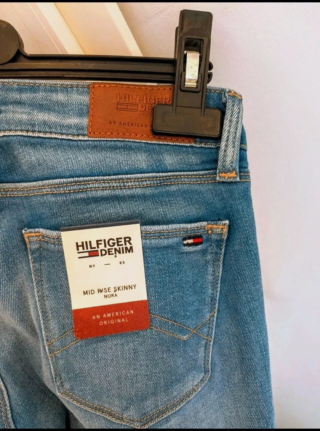 Pantalon Jean - Tommy Hilfiger Denim - modèle Nora Santa Cruz Stretch - Neuf – Tommy Hilfiger – taille 34 5