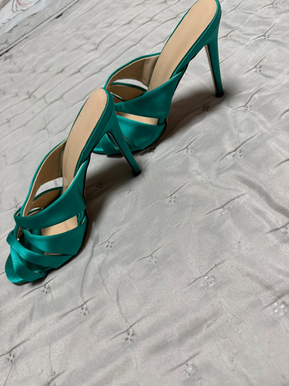 Sandalias verdes tacón fino tiras cruzadas satén fiesta, talla 37 – sin marca – taille 37 4