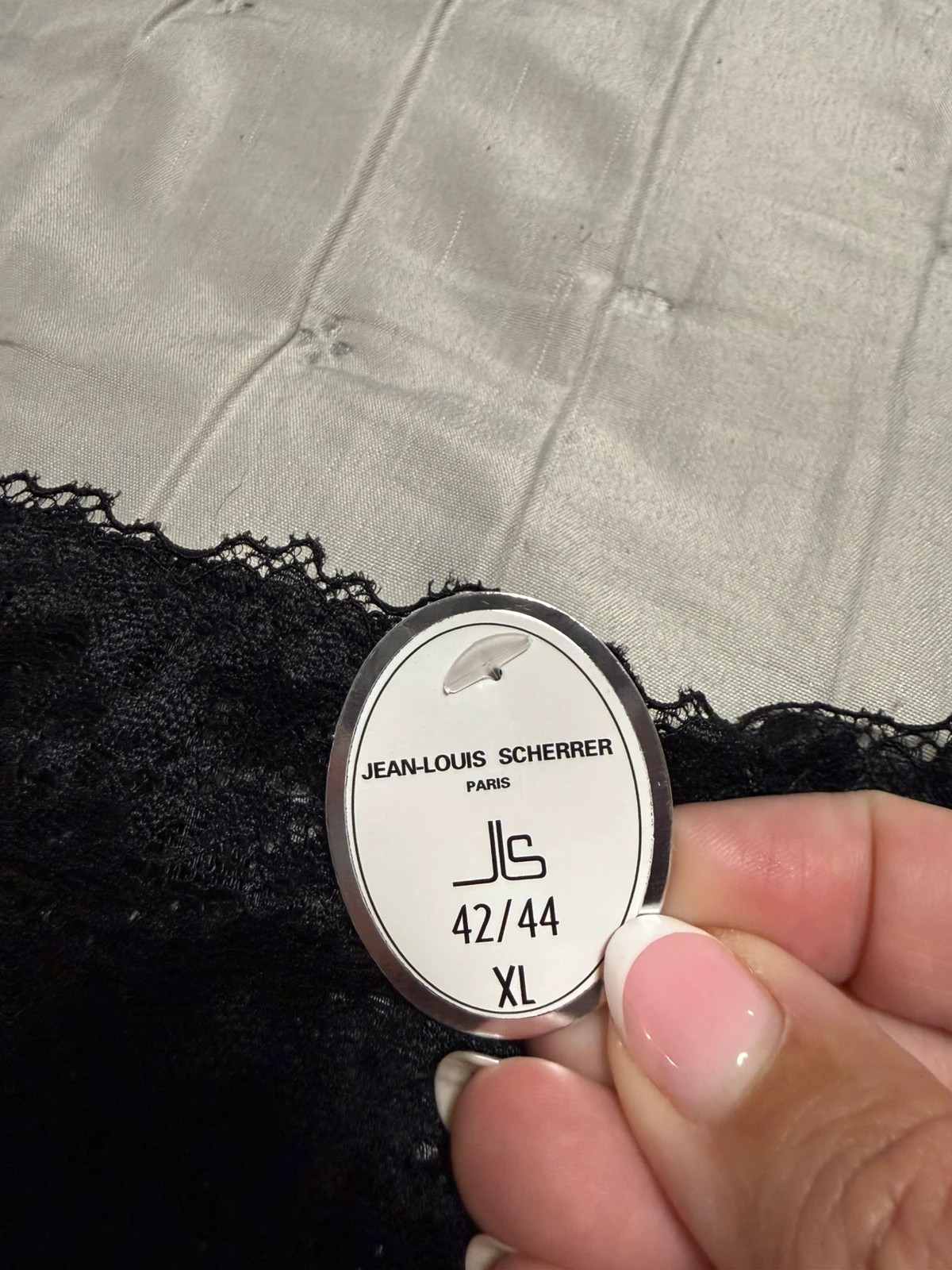 Braguita de encaje negro Jean-Louis Scherrer Talla XL Nuevo – Jean-Louis Scherrer – taille XL / 42 / 14 5