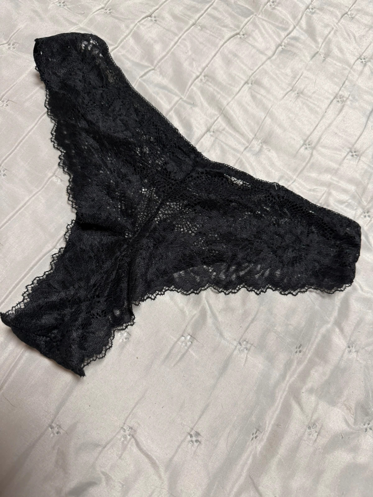 Braguita de encaje negro Jean-Louis Scherrer Talla XL Nuevo – Jean-Louis Scherrer – taille XL / 42 / 14 4