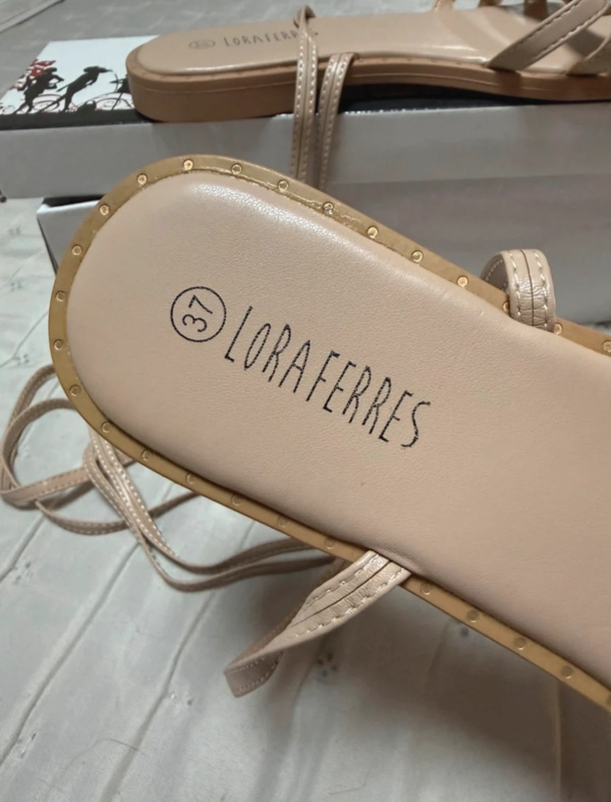 Sandalia de tiras con brillantes plateados de Lora Ferres talla 41 – Lora Ferres – taille 41 4