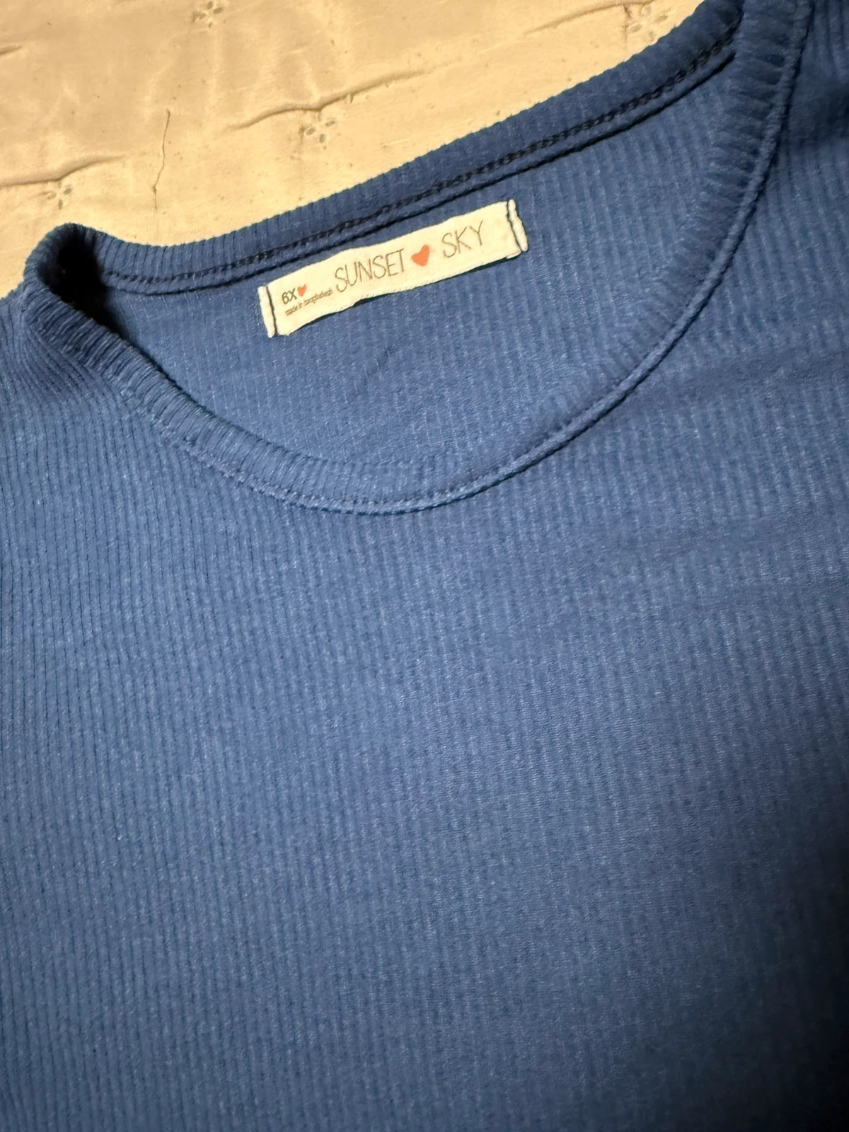 Camiseta top básica azul marino canalé niña talla 6años. Con etiqueta – Sunset Sky – taille 6 ans / 116 cm 5