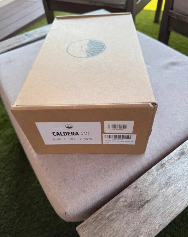 Zapatillas de lona cómodas y suela súper original. Nuevas, de la marca VULCAZ en talla 38 – VULCAZ – taille 38 2