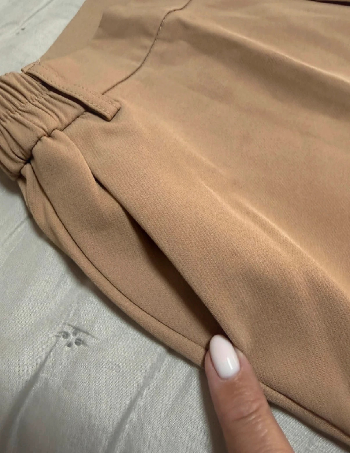 Traje chaqueta de mujer en color beige talla XXL – taille XXL / 44 / 16 5