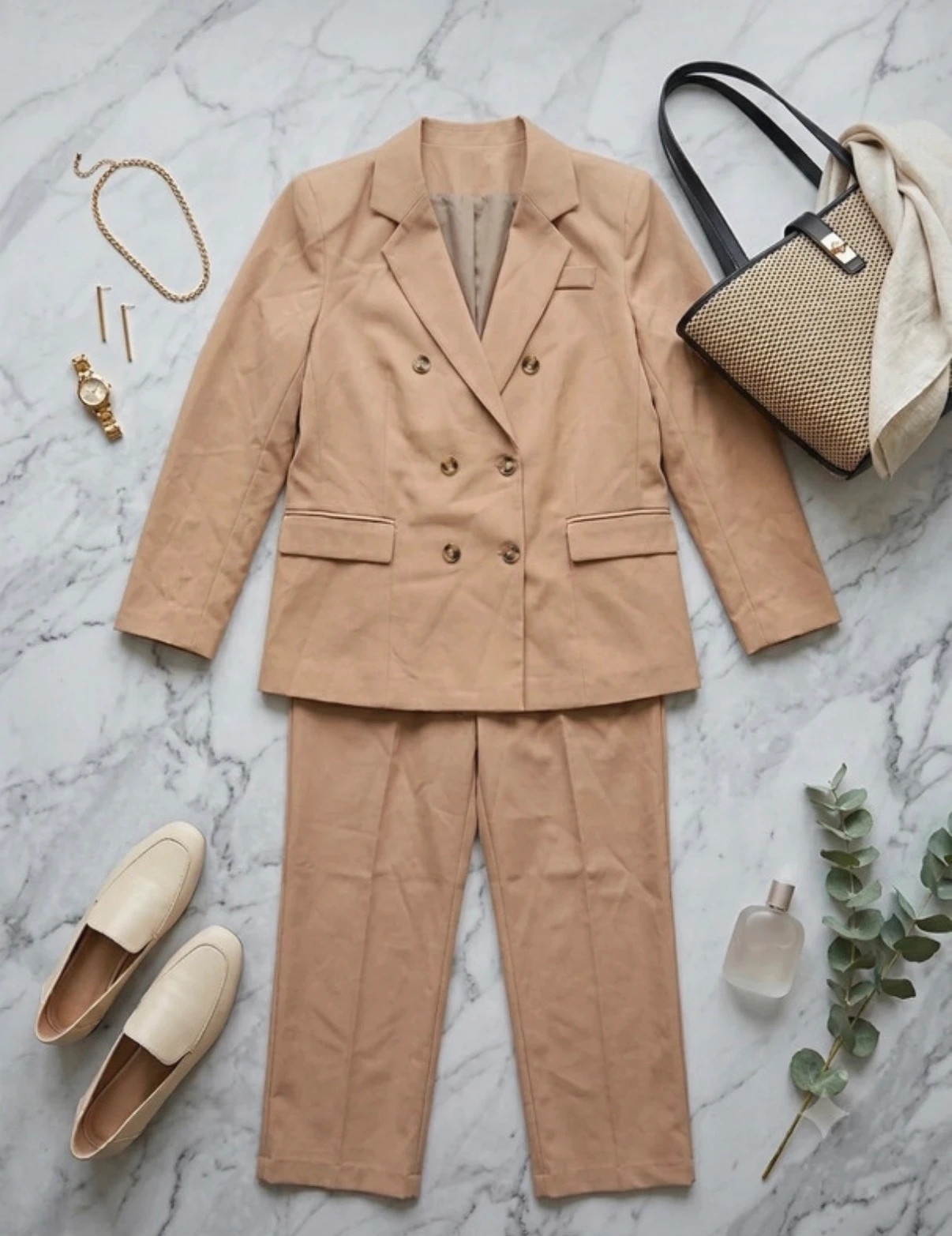 Traje chaqueta de mujer en color beige talla XXL – taille XXL / 44 / 16