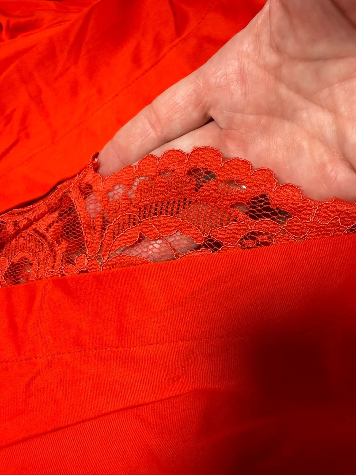 Vestido rojo con encaje y mangas abullonadas – Naf Naf – taille S / 36 / 8 5
