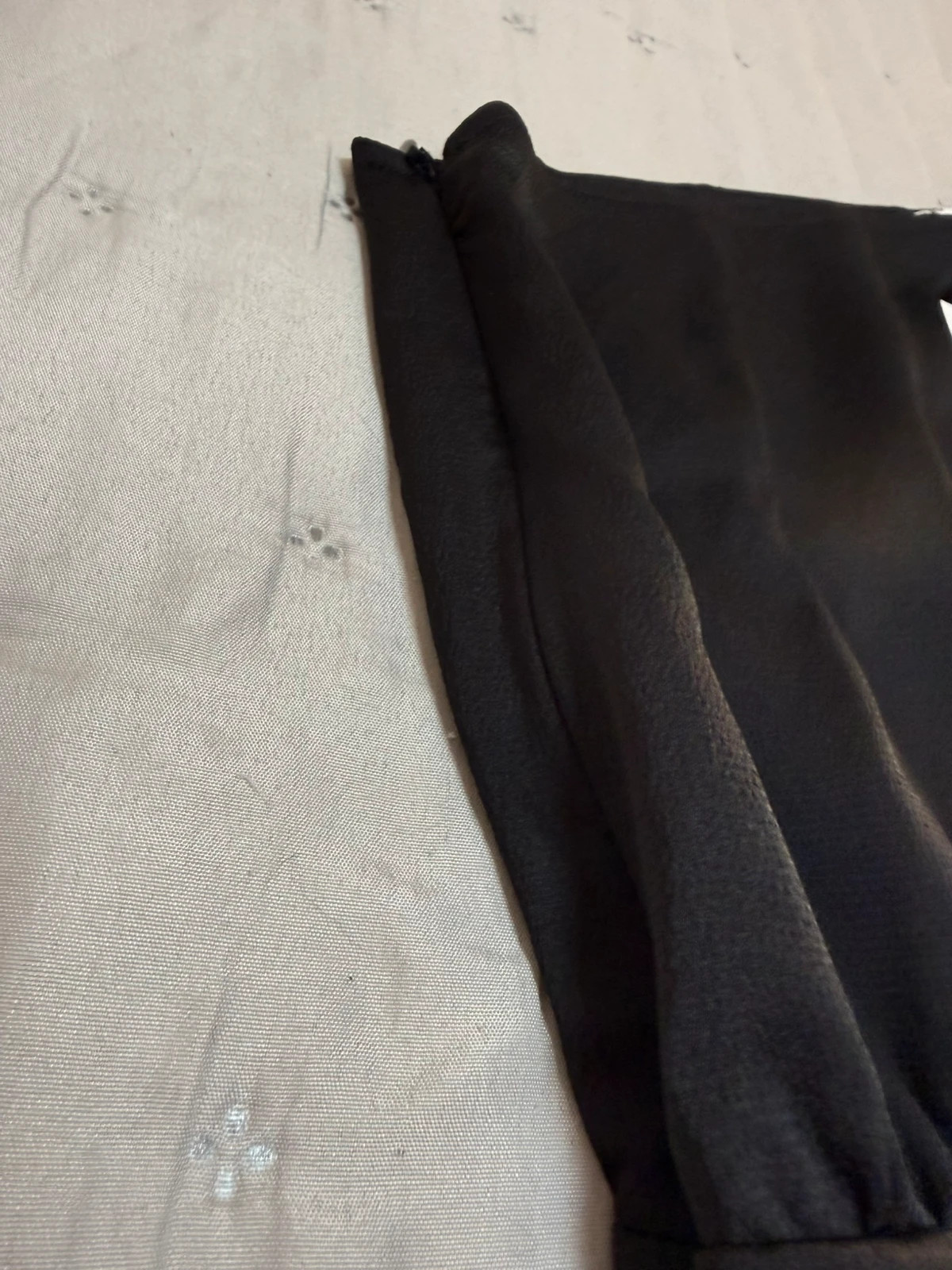 Vestido negro satén asimétrico – Georgia Rose – taille M / 38 / 10 5