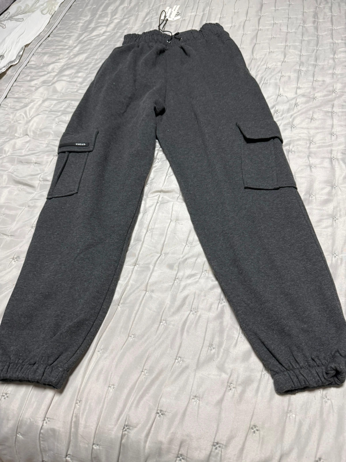 Pantalón jogger cargo gris oscuro con etiqueta "catch" – Catch – taille S 2