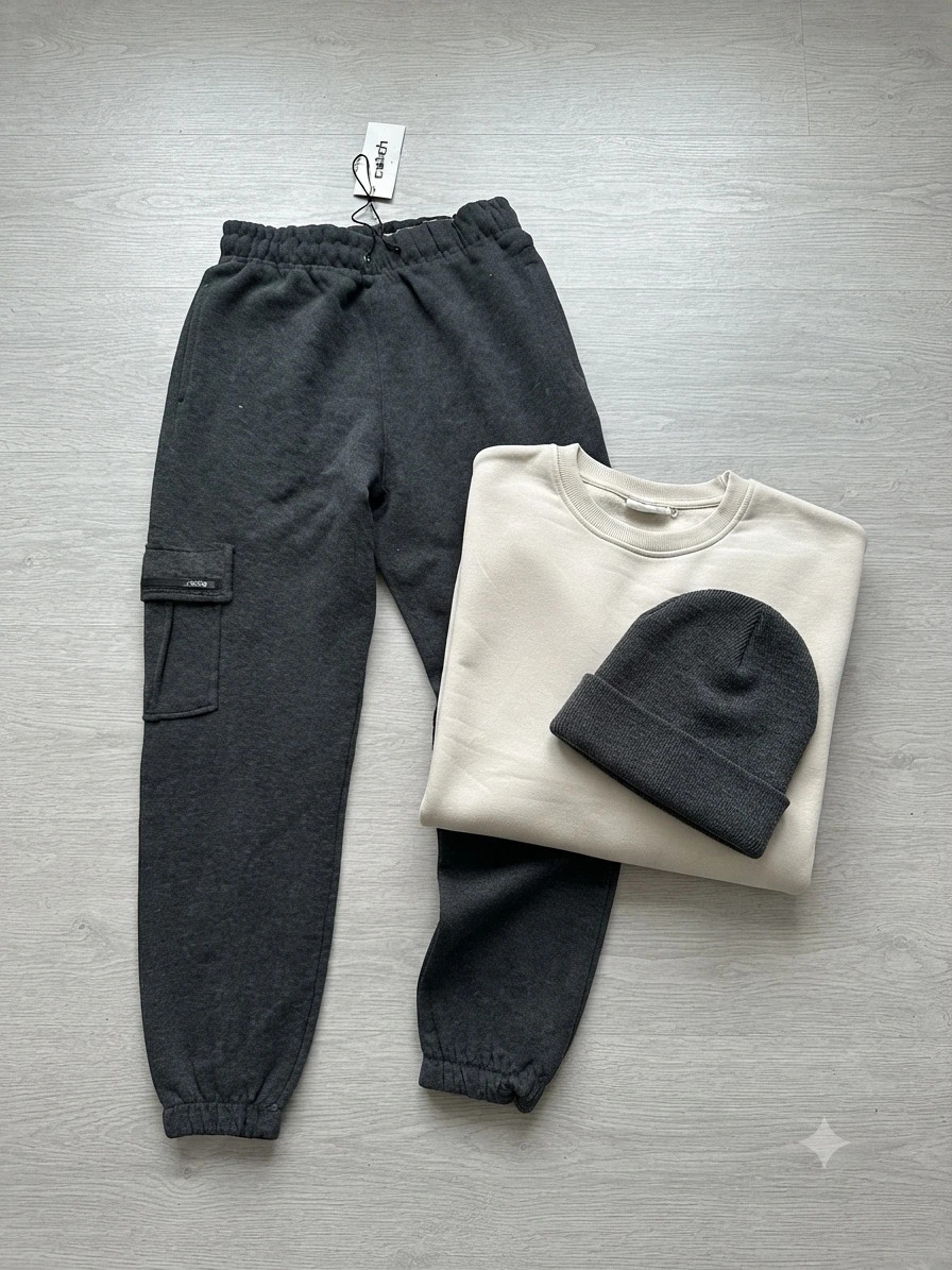 Pantalón jogger cargo gris oscuro con etiqueta "catch"