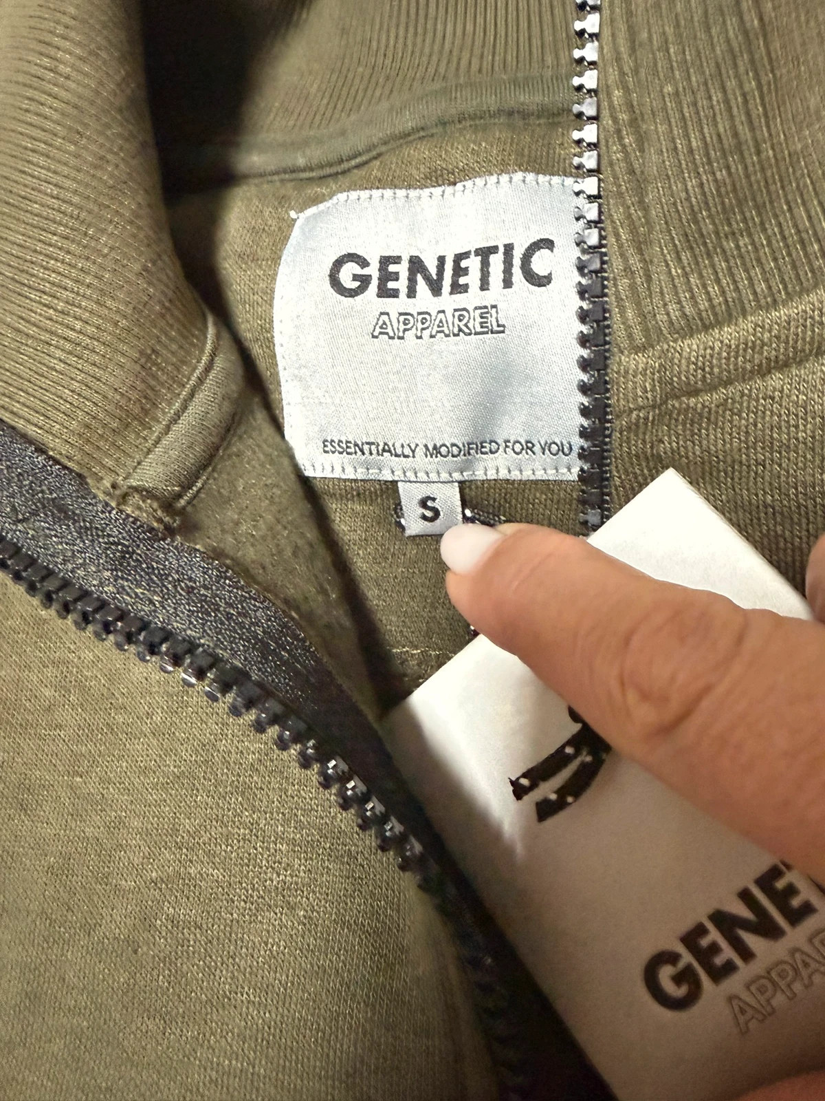 Sudadera Genetic Apparel verde oliva con media cremallera talla S – Genetic Apparel – taille S 5