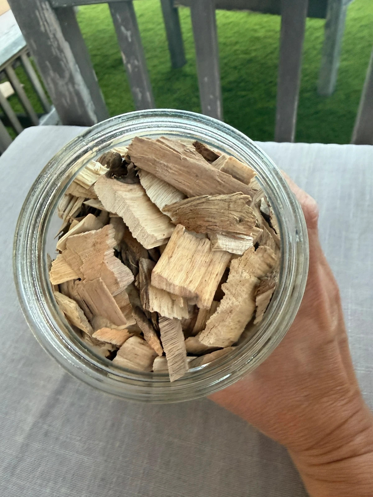 Virutas de nogal para ahumar en barbacoa – Action 4