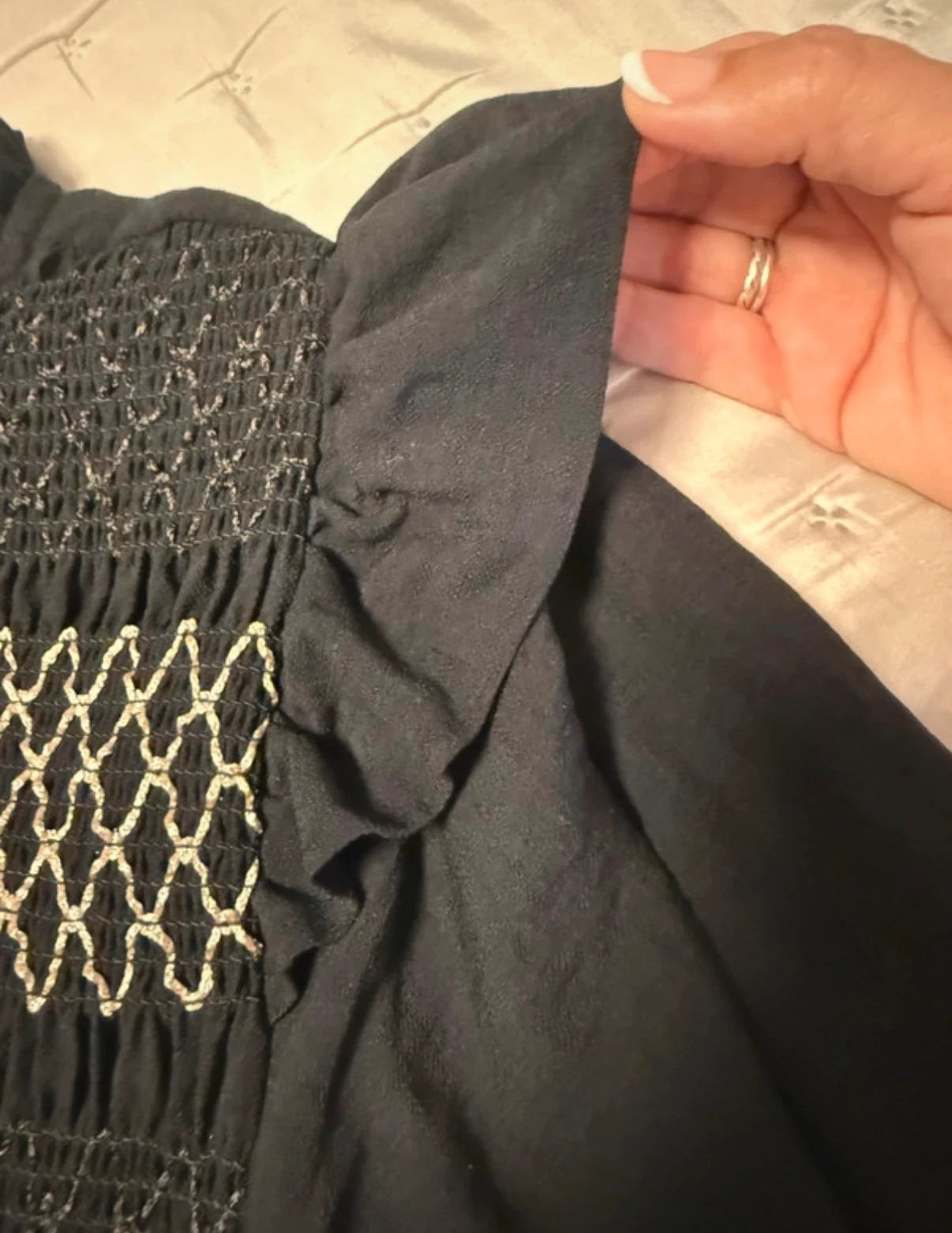 Blusa negra con cuerpo de nido de abeja – taille M / 38 / 10 4