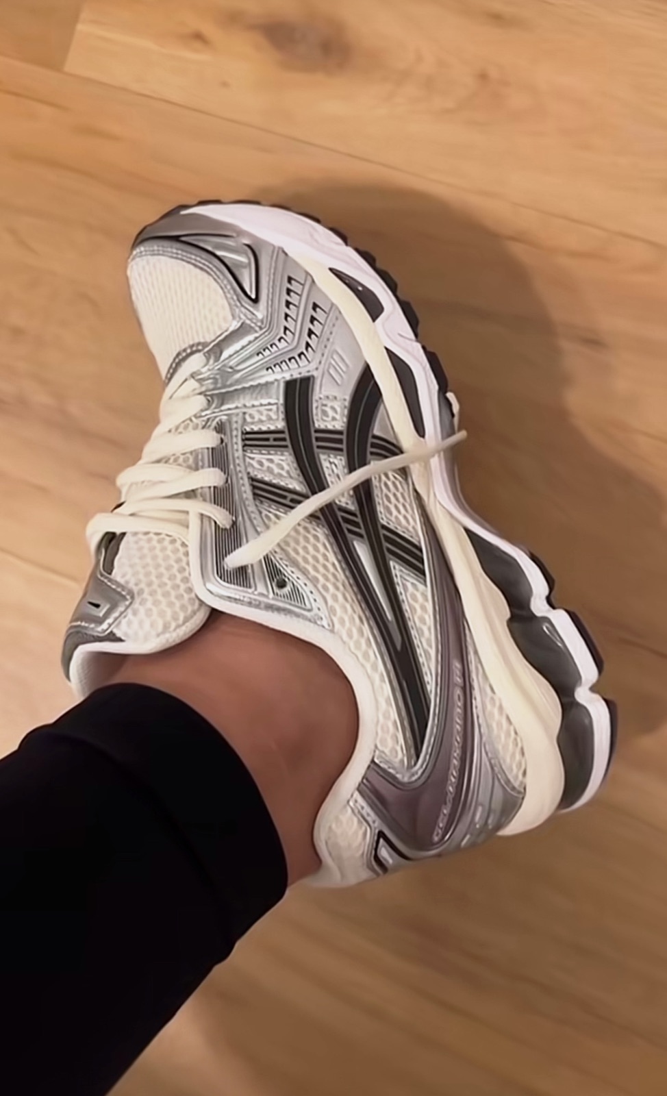 Asics kayano 14 cream black – Asics – taille EU 37 5
