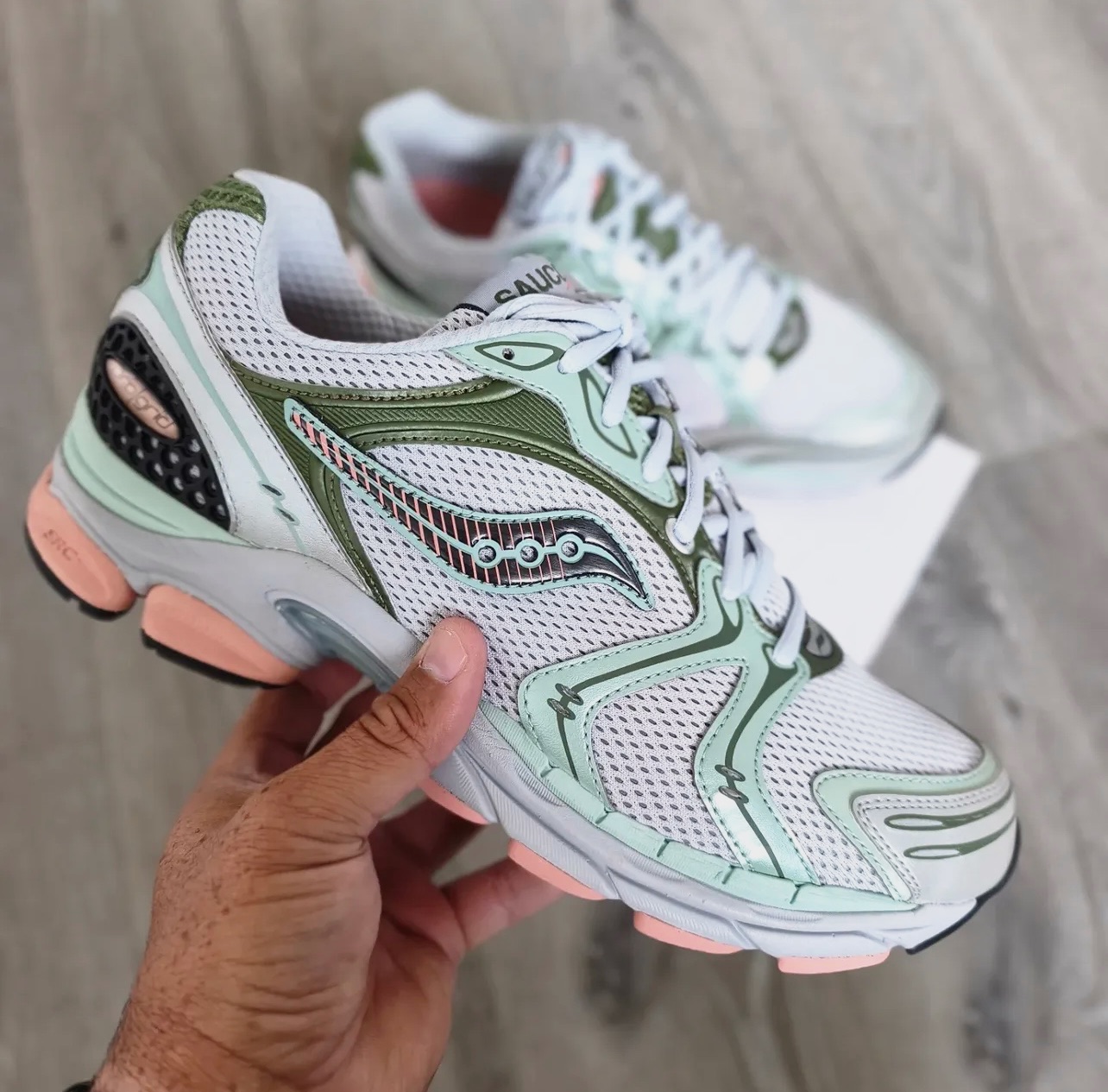 Saucony triumph 4 vert gris saumon – Saucony – taille EU 38 3