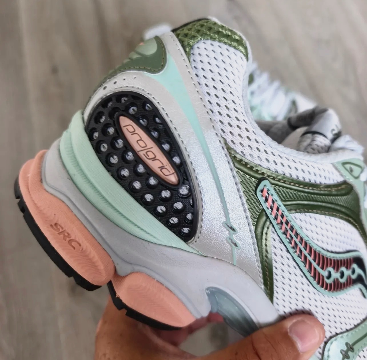 Saucony triumph 4 vert gris saumon – Saucony – taille EU 38 4