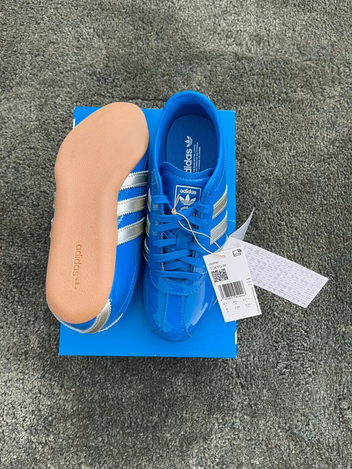 Adidas Tokyo W neuves – Bleu / Argent – Taille 37 1/3 – adidas – taille 37 3