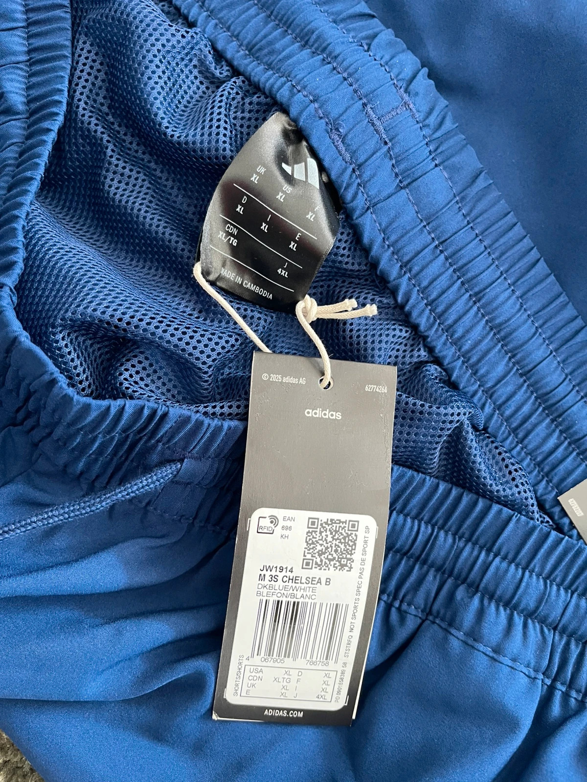 Adidas short de sport bleu – Taille XL – Neuf avec étiquette – adidas – taille XL 3