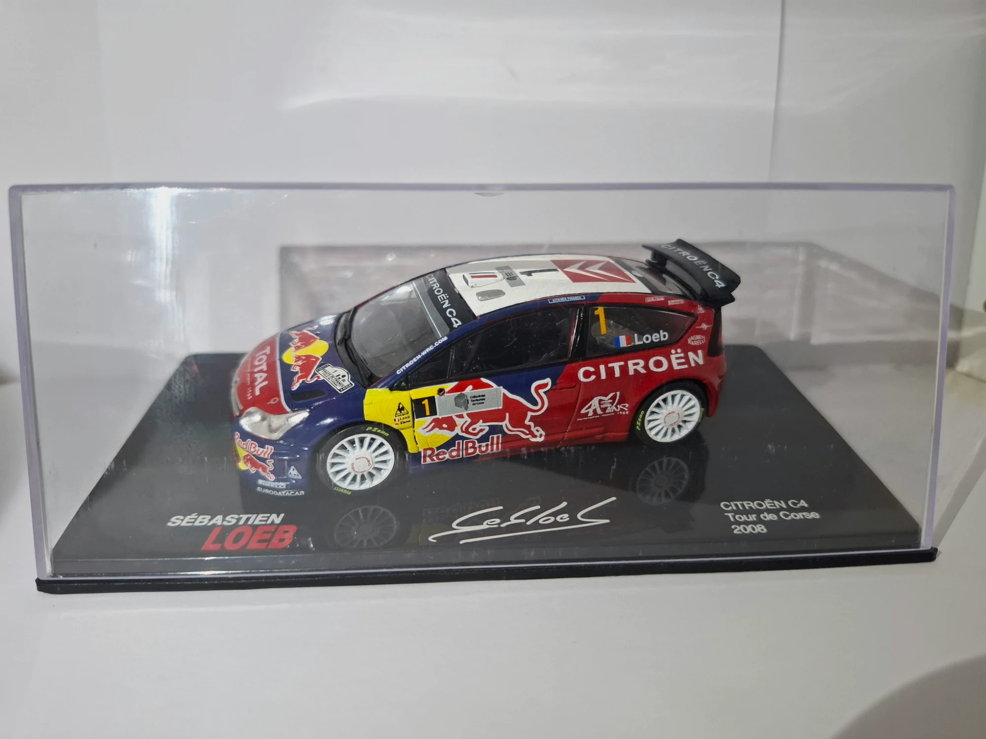 Voiture miniature Citroën C4 WRC Sébastien Loeb Tour de Corse 2008