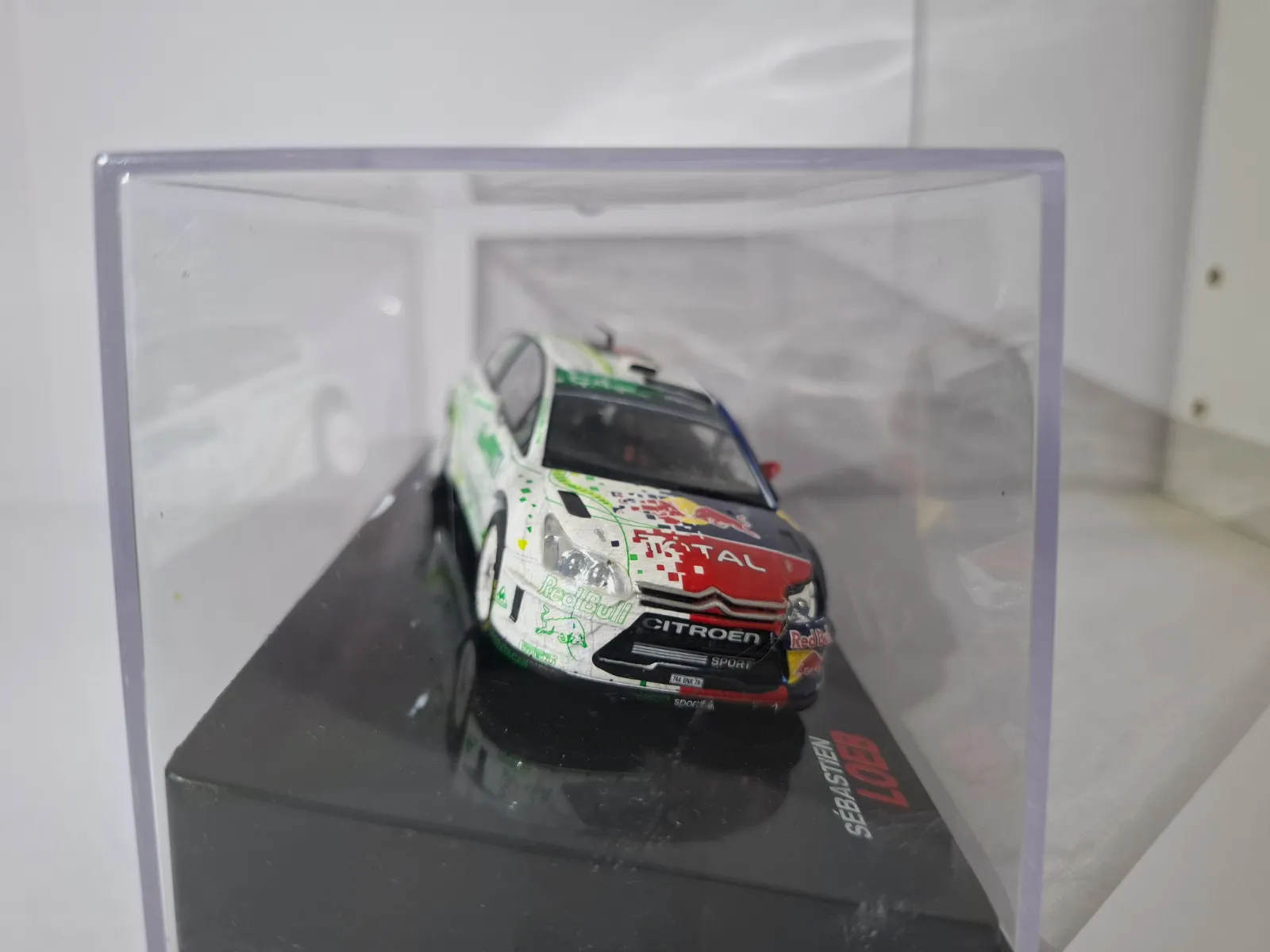 Voiture miniature Citroën C4 HYmotion4 Sébastien Loeb 2008 – Citroën 5