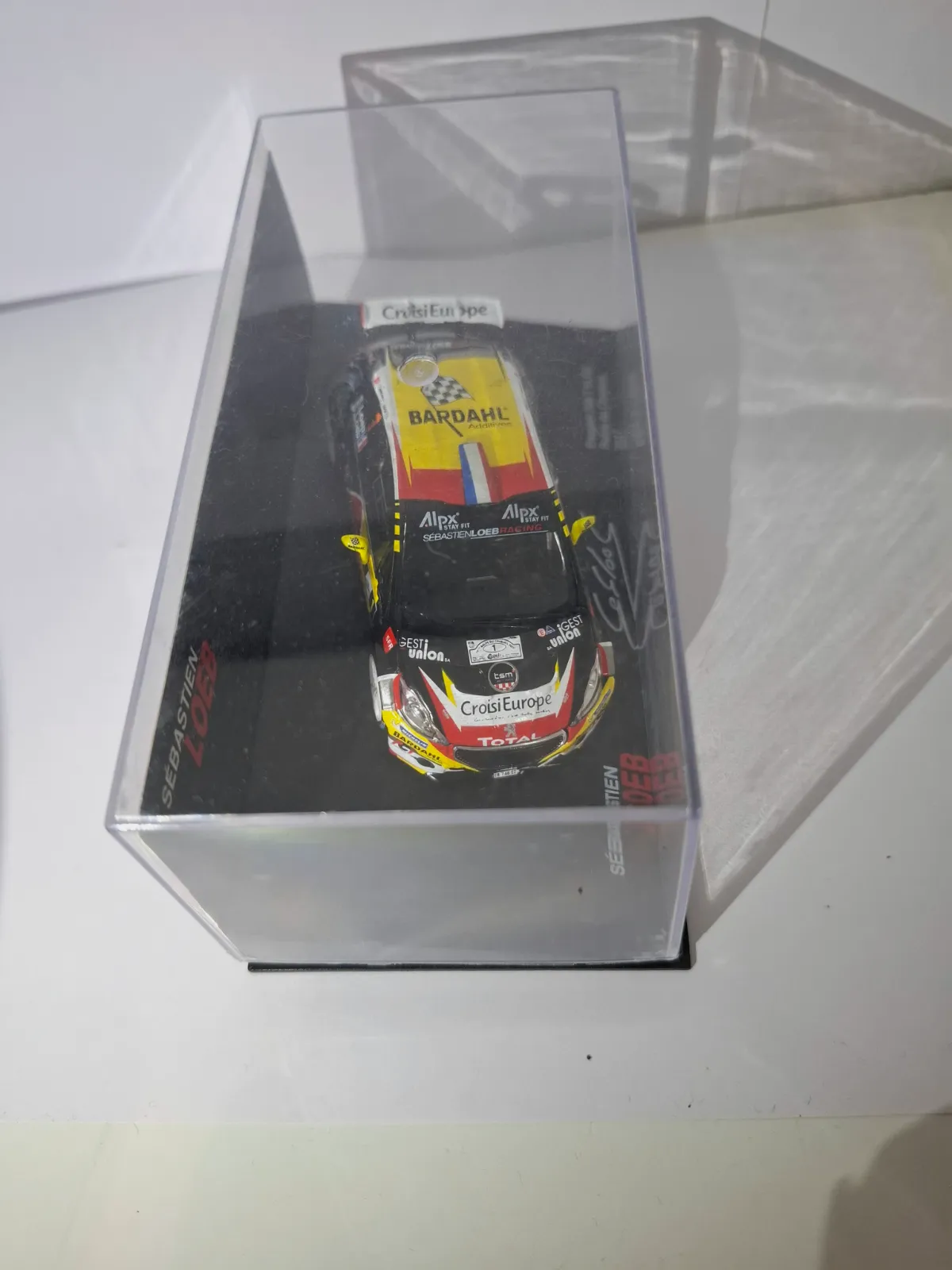 Voiture miniature Peugeot 208 T16 Loeb Rallye – COS 5