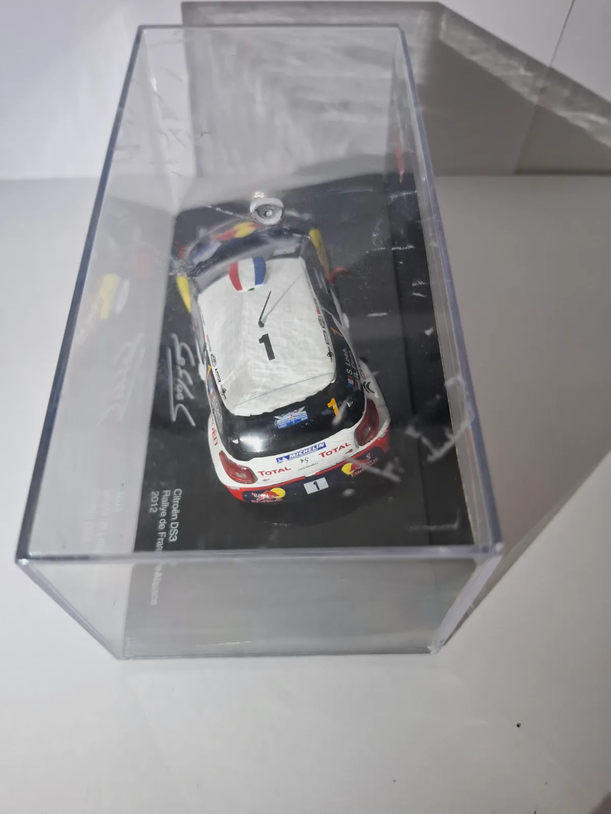 Voiture miniature Citroën DS3 WRC Sébastien Loeb 2012 – Citroën 7