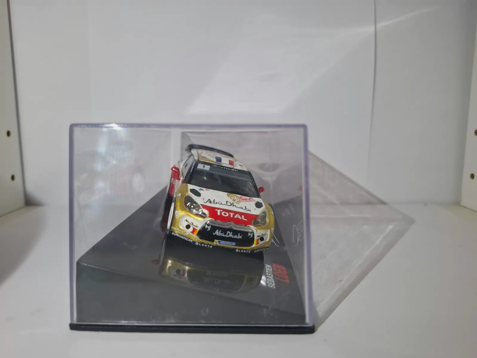 Voiture miniature Citroën DS3 WRC Sébastien Loeb – Citroën 4