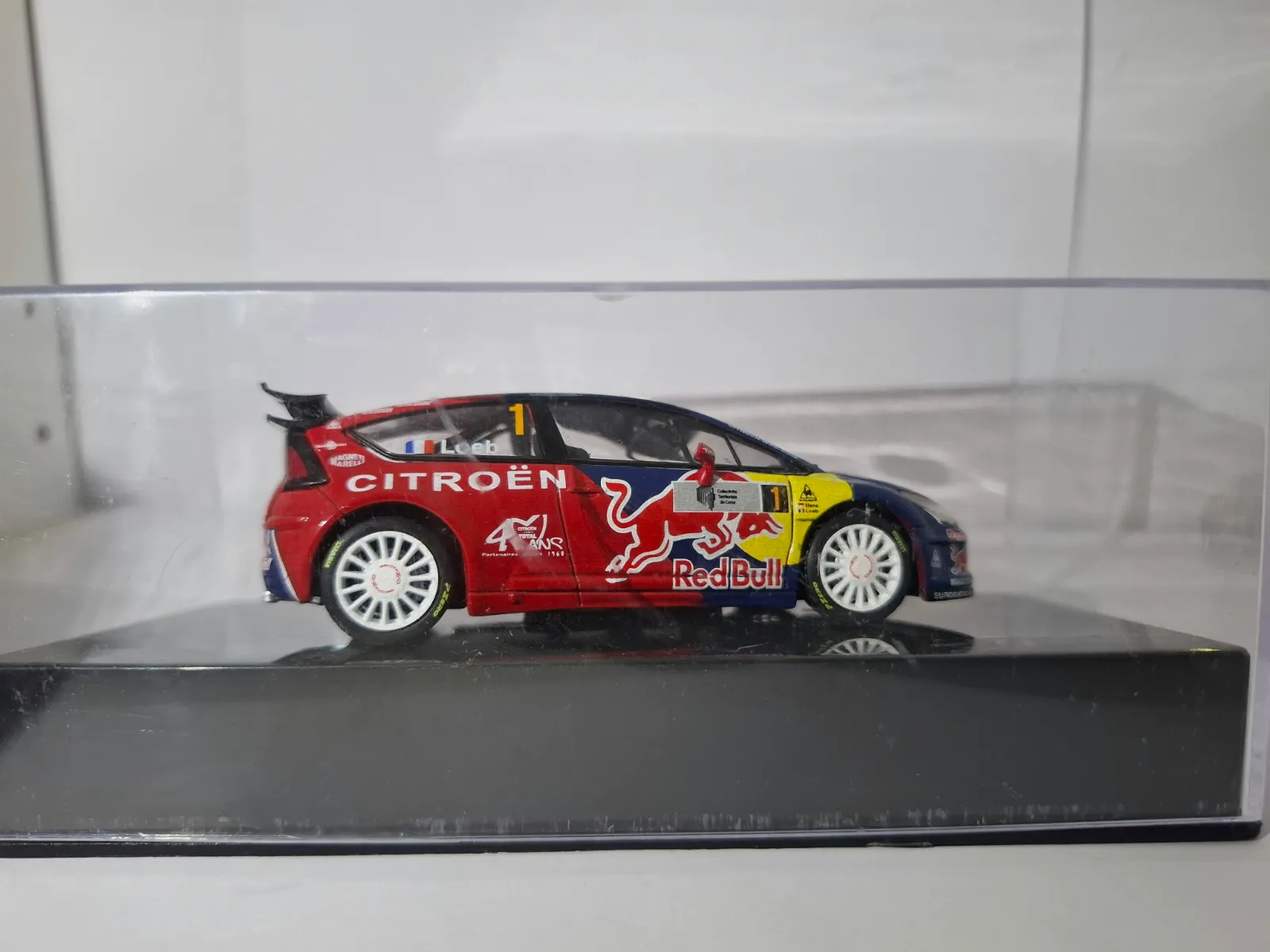 Voiture miniature Citroën C4 WRC Sébastien Loeb Tour de Corse 2008 – Citroën 3