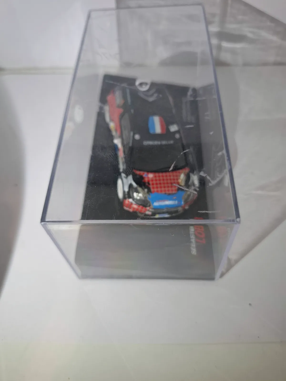 Voiture miniature Citroën DS3 WRC Sébastien Loeb – Citroën 6