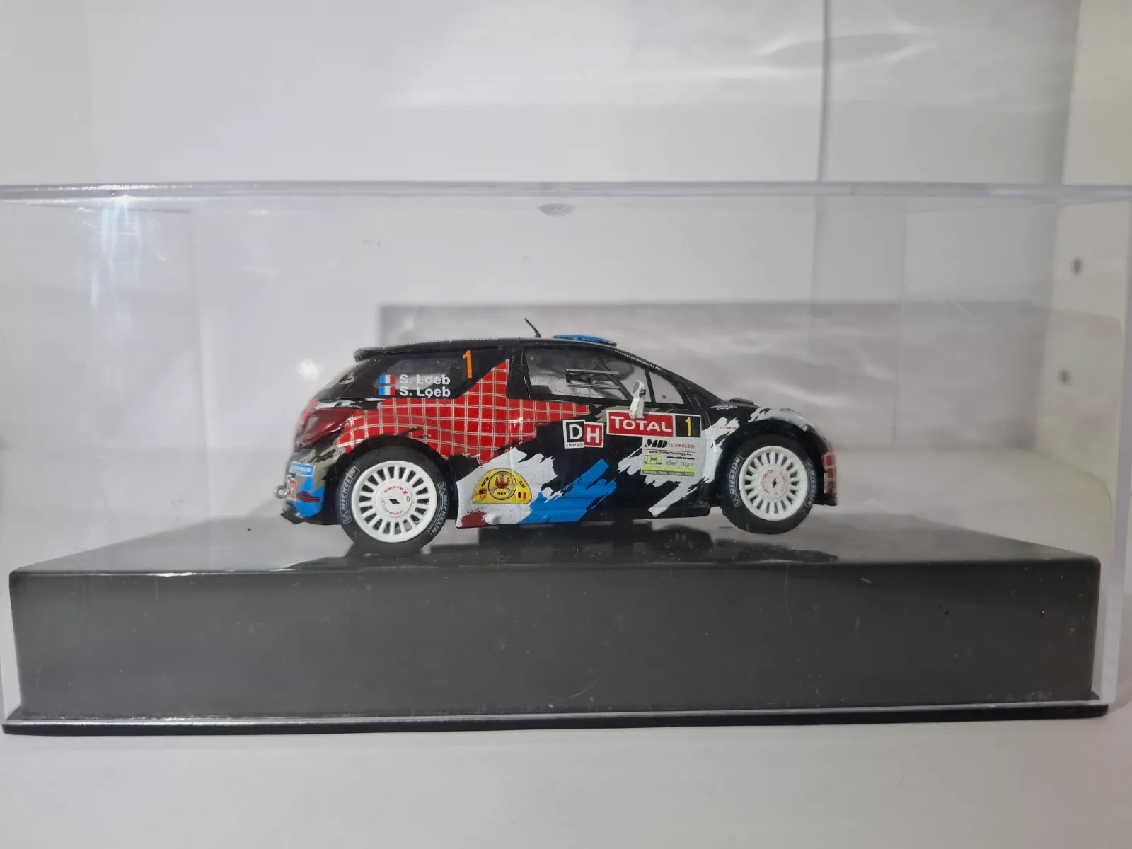 Voiture miniature Citroën DS3 WRC Sébastien Loeb – Citroën 3
