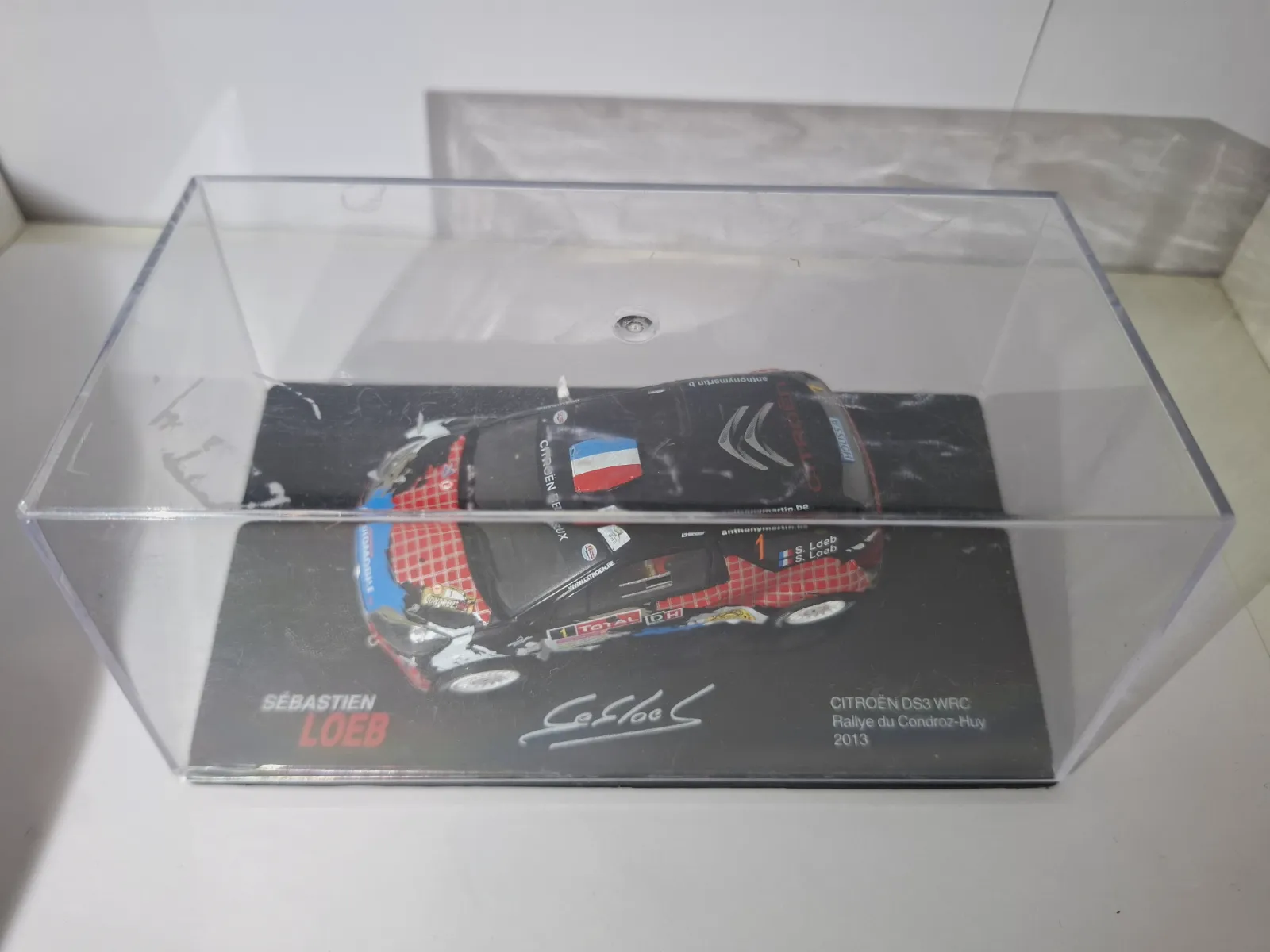 Voiture miniature Citroën DS3 WRC Sébastien Loeb – Citroën 5
