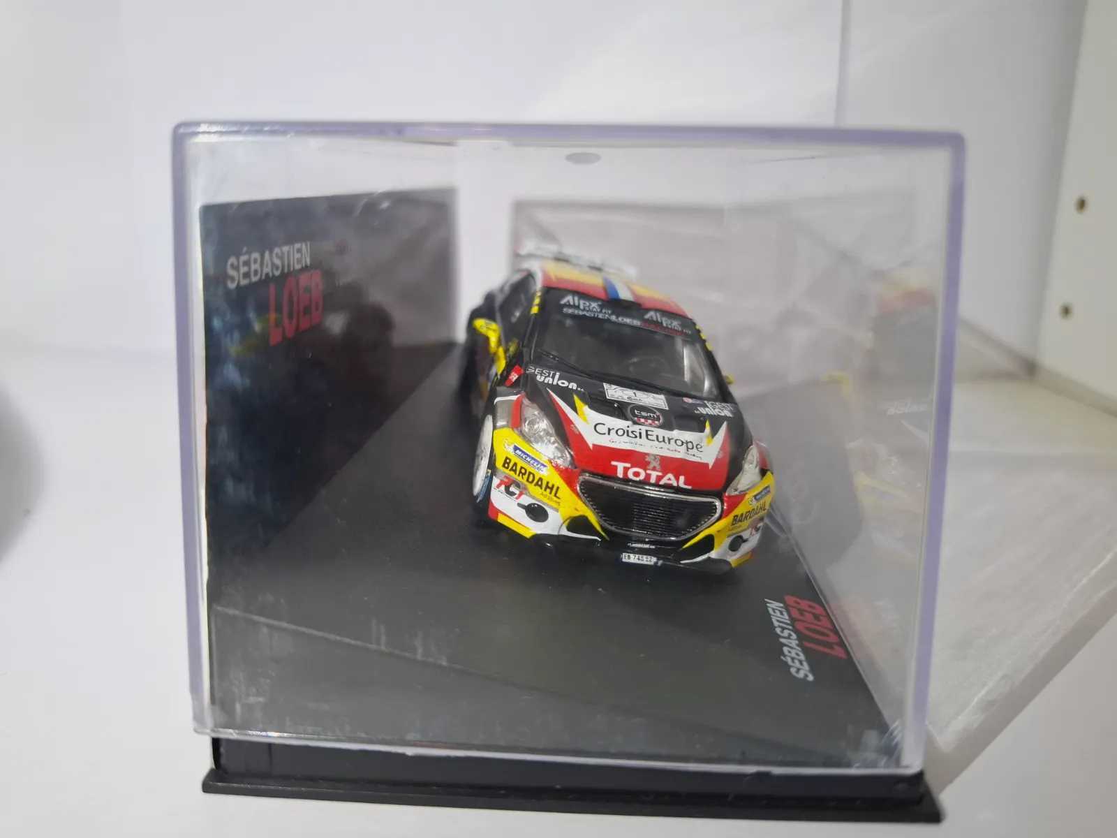 Voiture miniature Peugeot 208 T16 Loeb Rallye – COS 4
