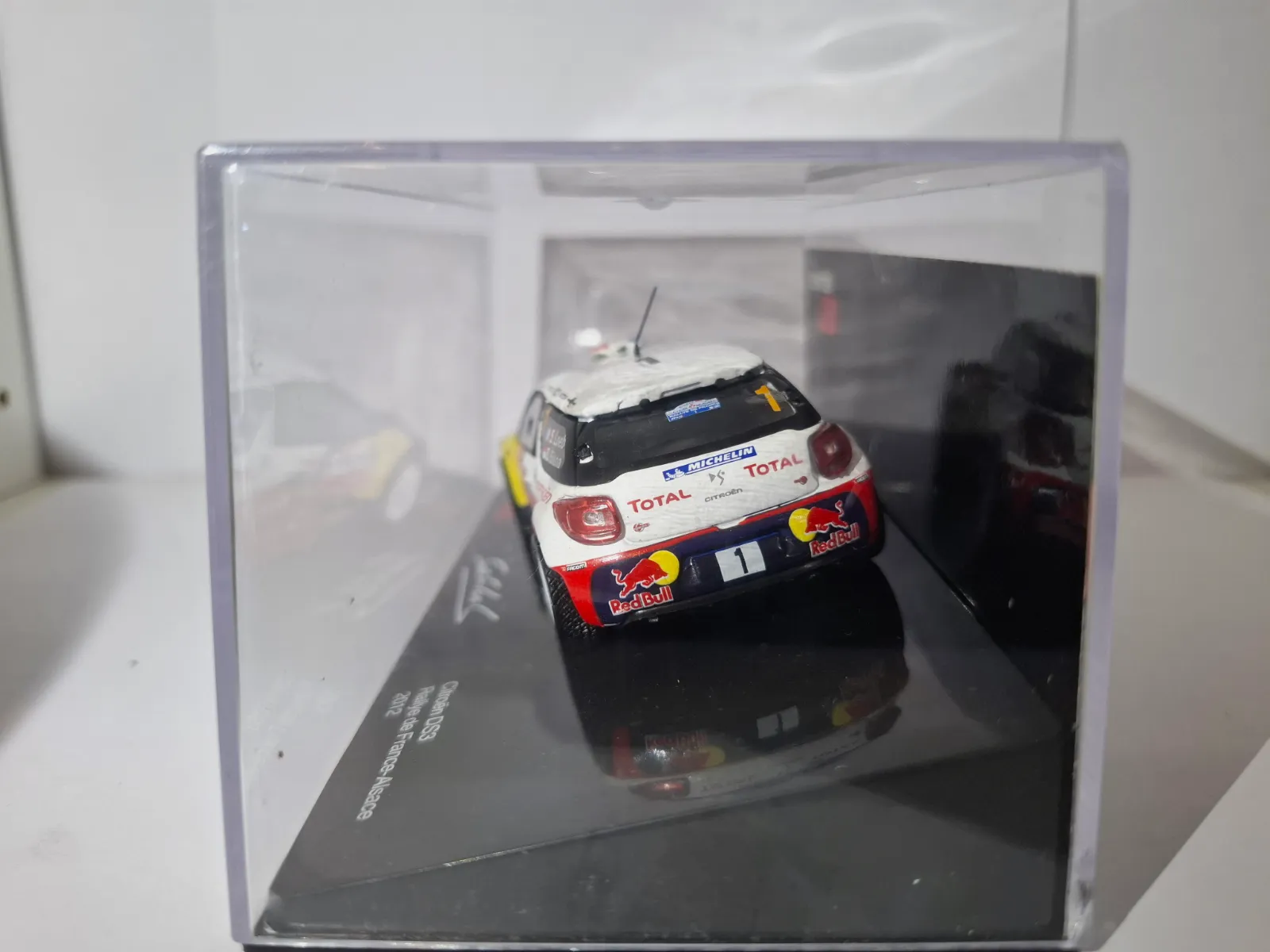Voiture miniature Citroën DS3 WRC Sébastien Loeb 2012 – Citroën 2