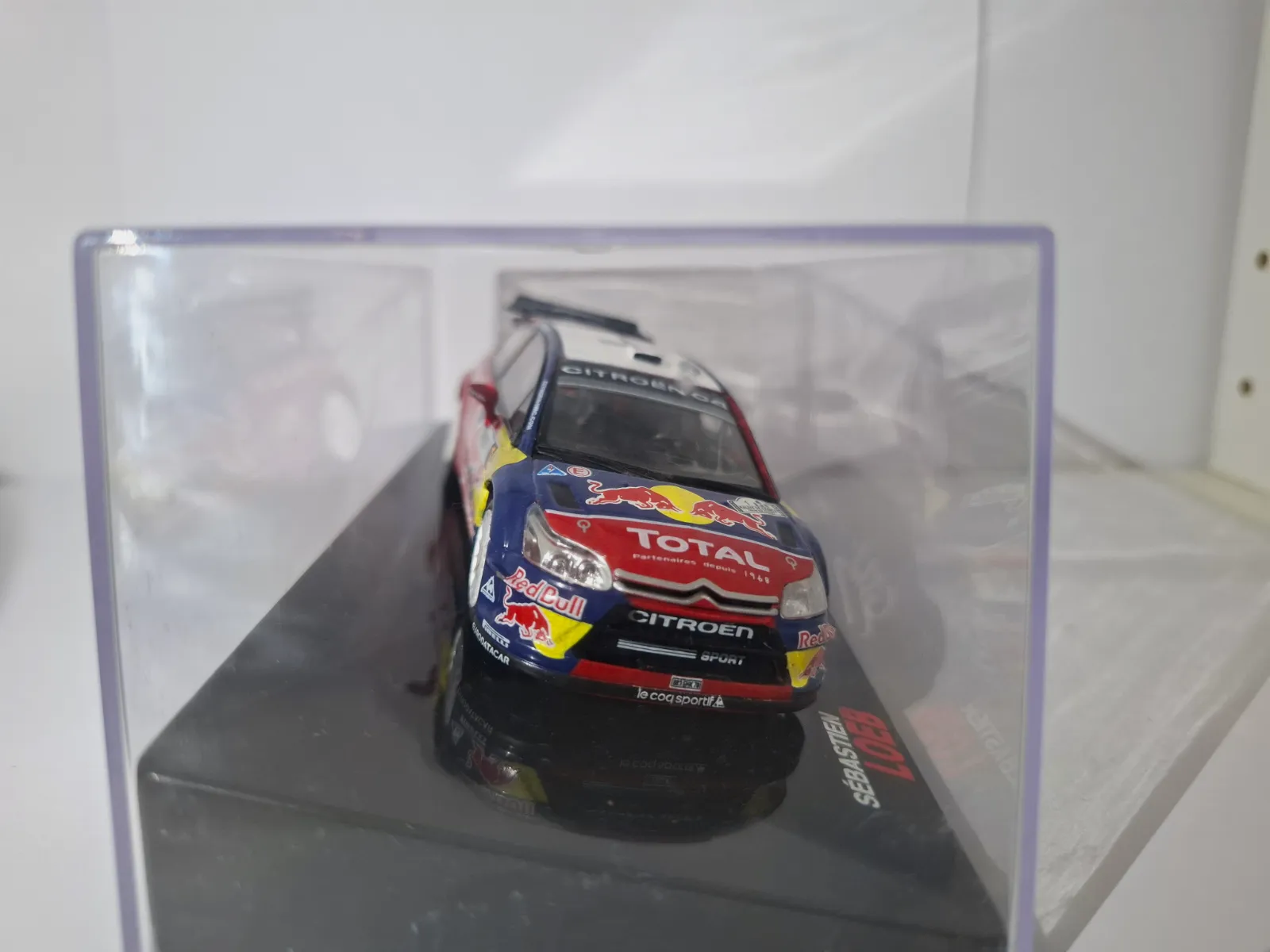 Voiture miniature Citroën C4 WRC Sébastien Loeb Tour de Corse 2008 – Citroën 4