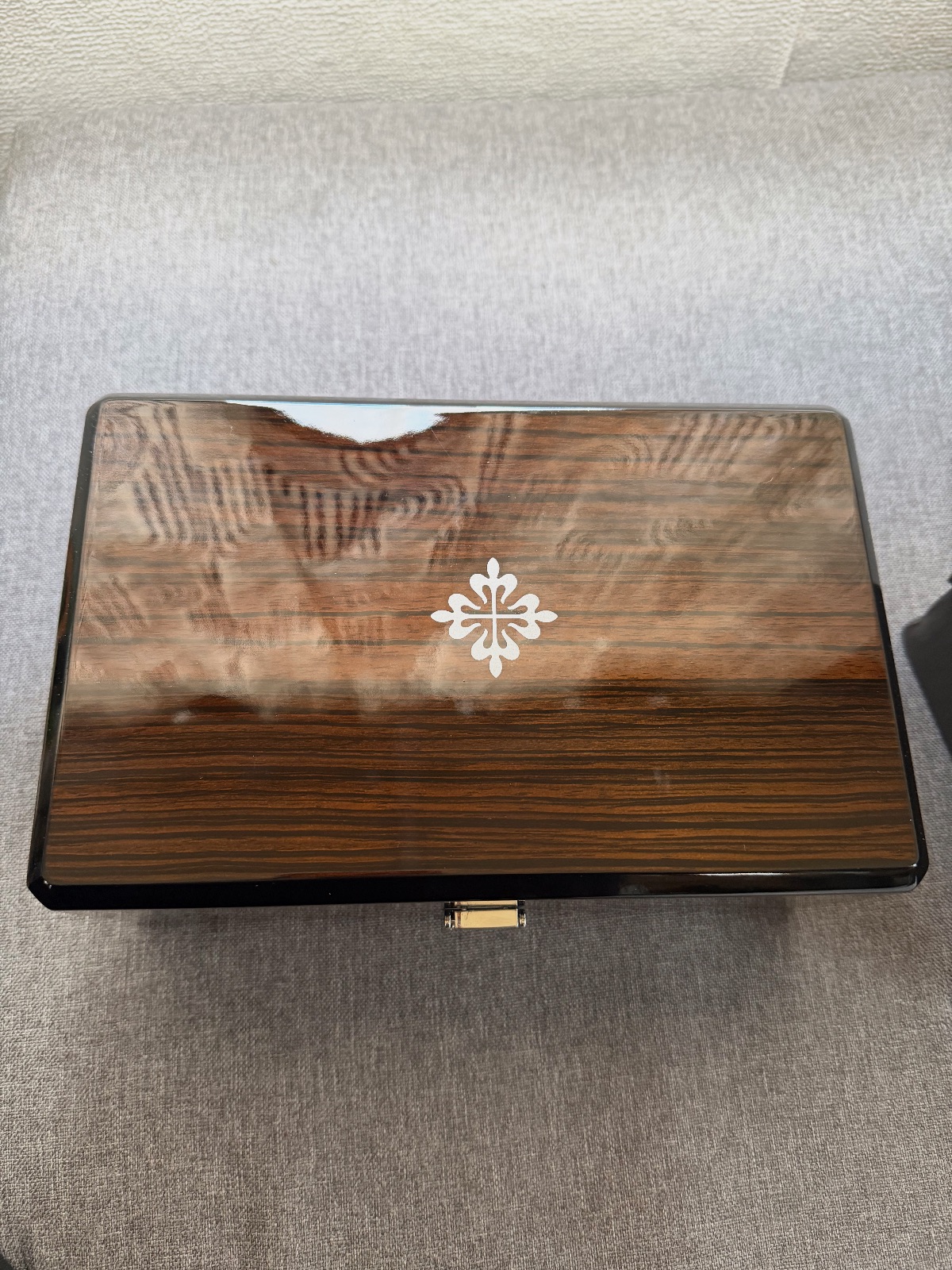 Boîte à montre en bois Patek Philippe Genève – Patek Philippe – taille Taille unique 4