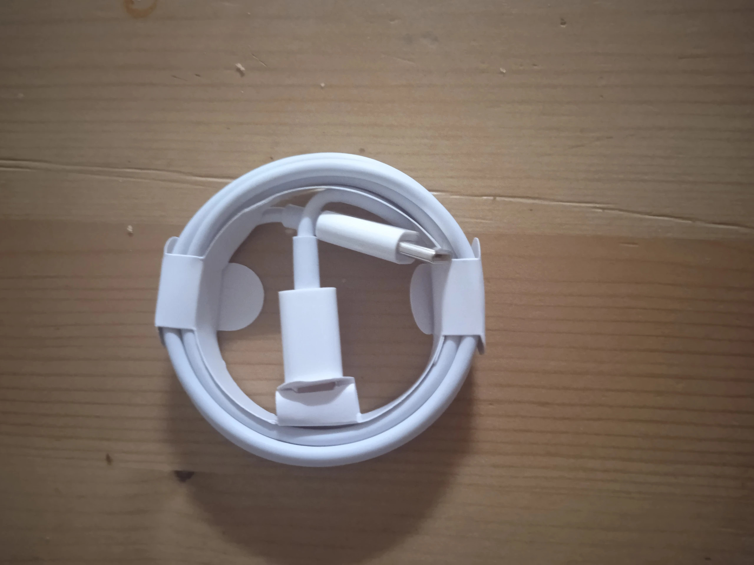 Câble USB-C vers USB-C 1m Blanc – Charge Rapide iPhone 15 / iPad / MacBook / Samsung