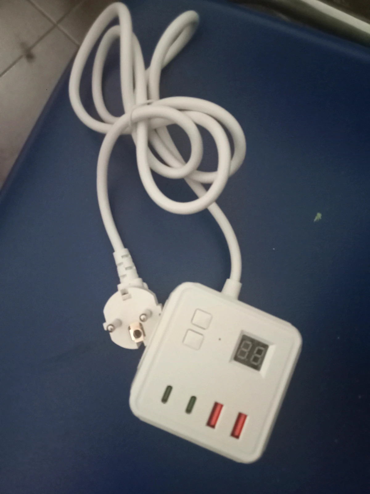 Cube de bandeau d'alimentation 7-en-1 avec interrupteur marche/arrêt 4